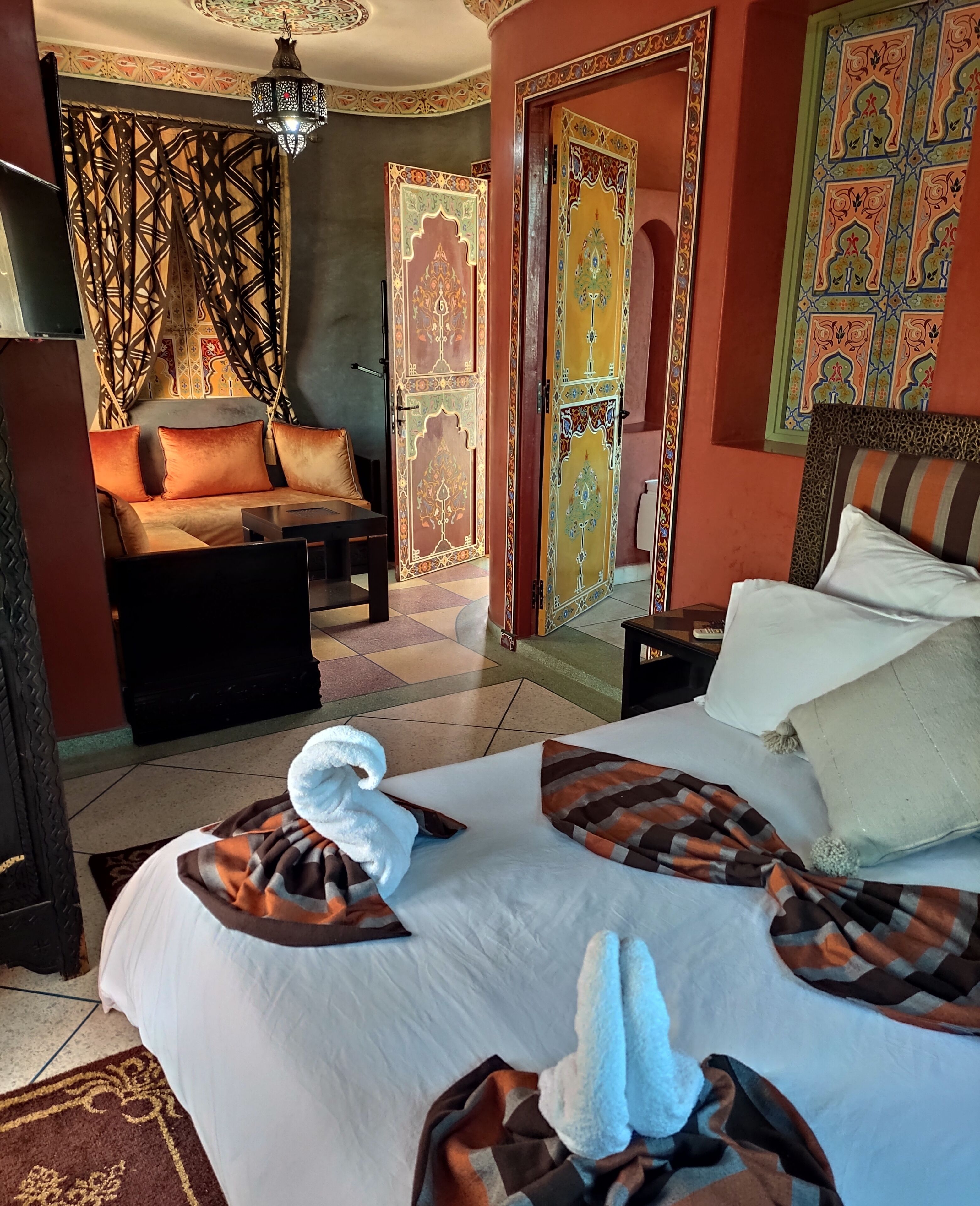 Equi Palace & Spa Near Aeroport