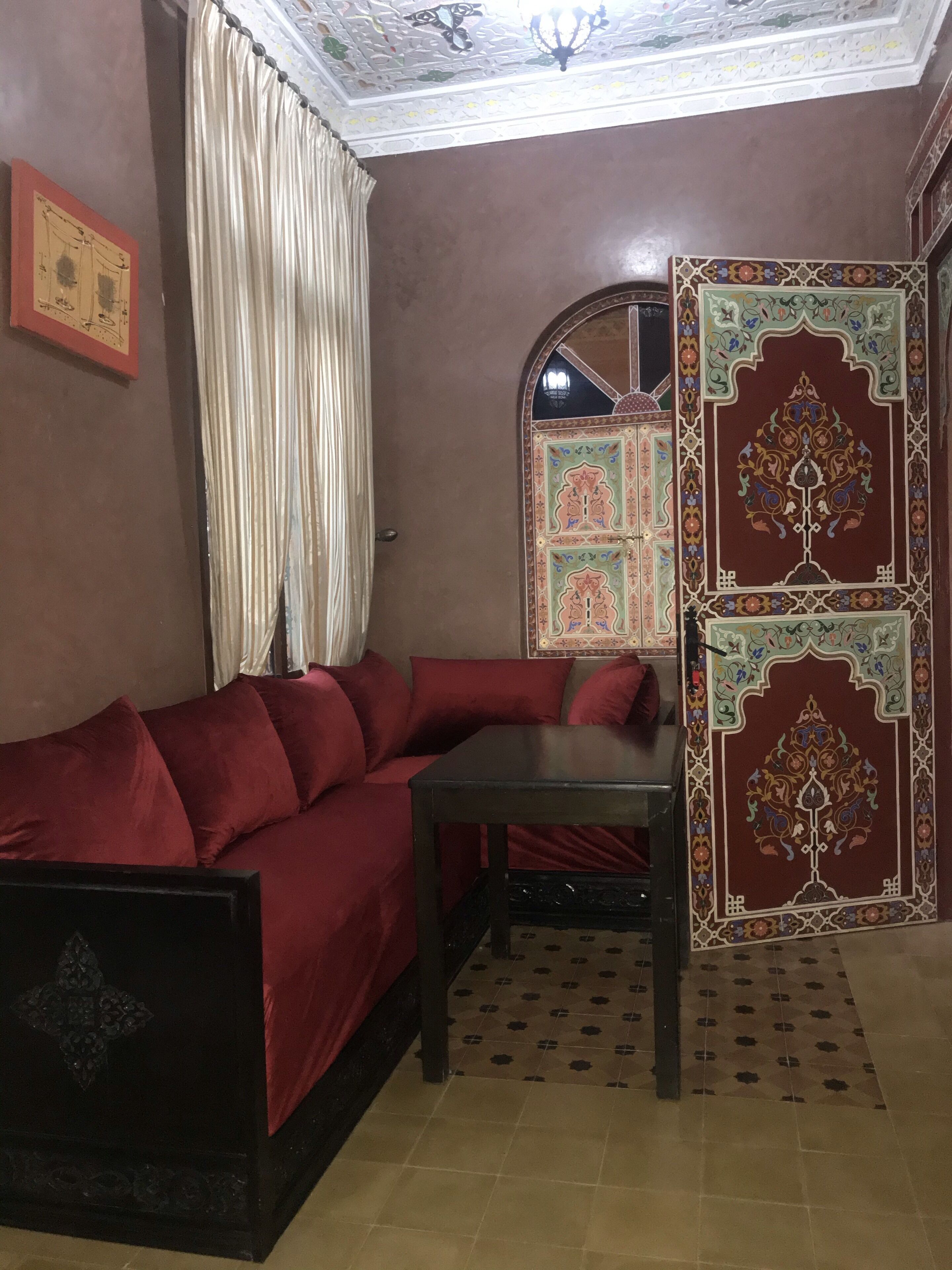 Equi Palace & Spa Near Aeroport