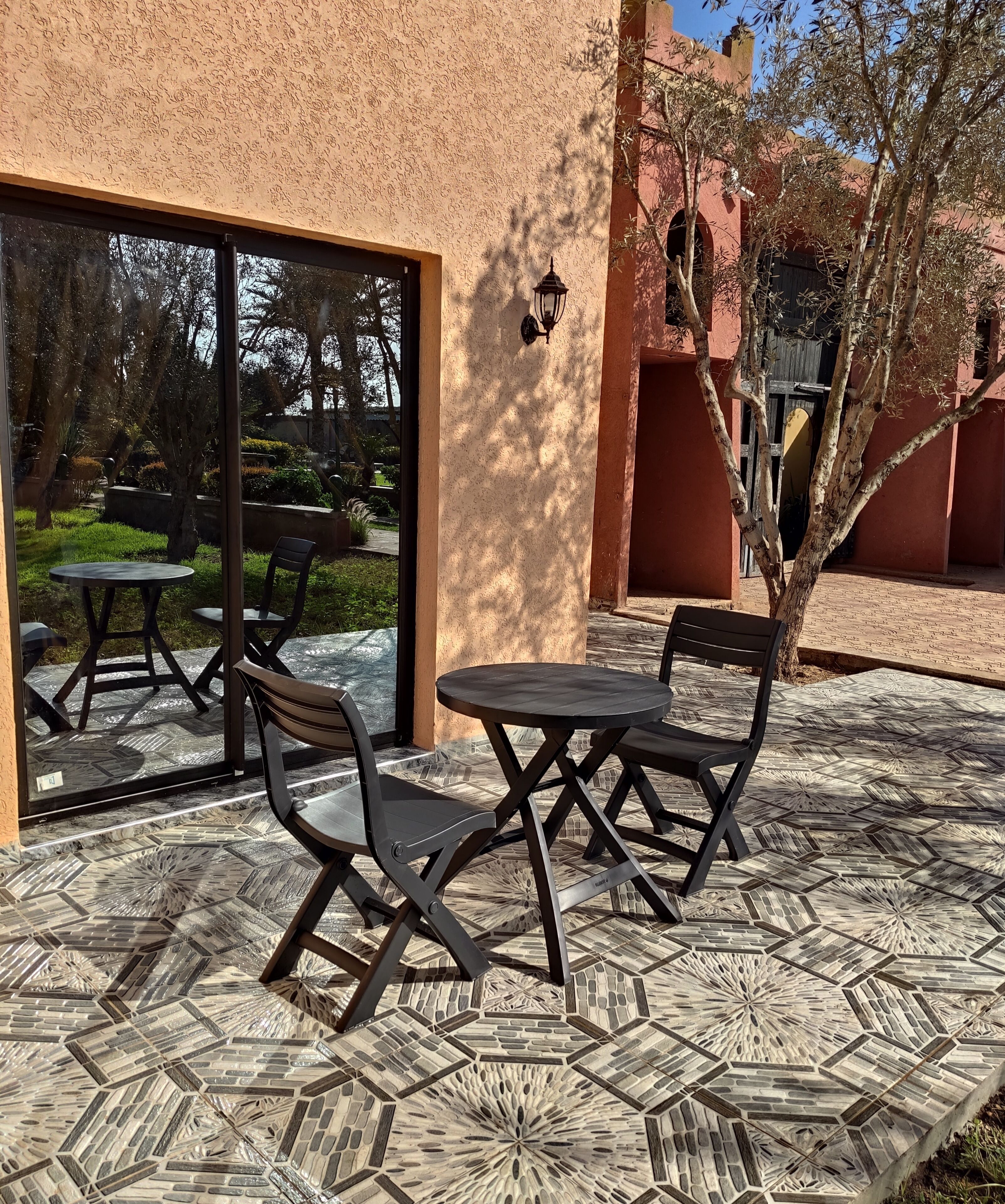 Equi Palace & Spa Near Aeroport