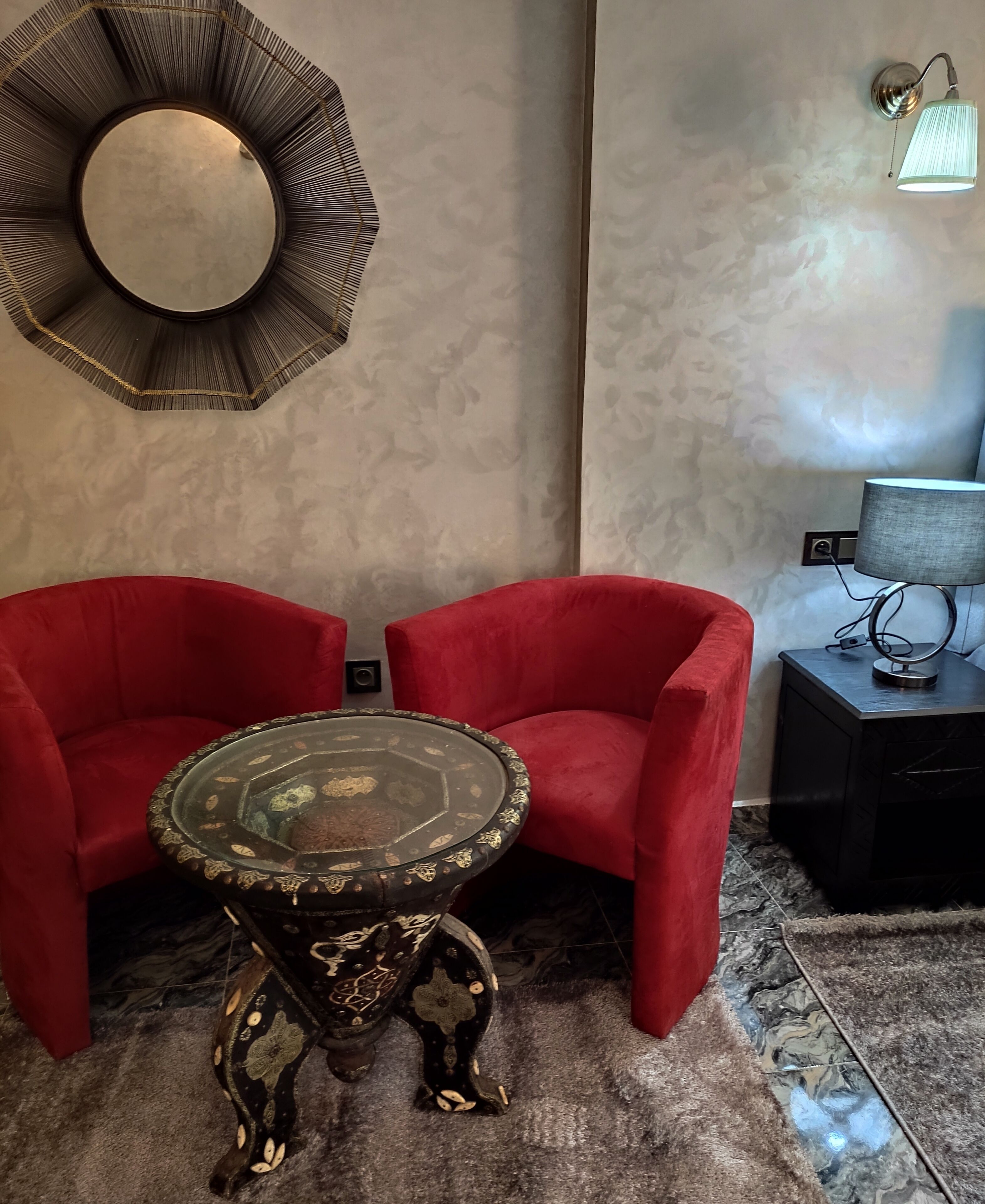 Equi Palace & Spa Near Aeroport