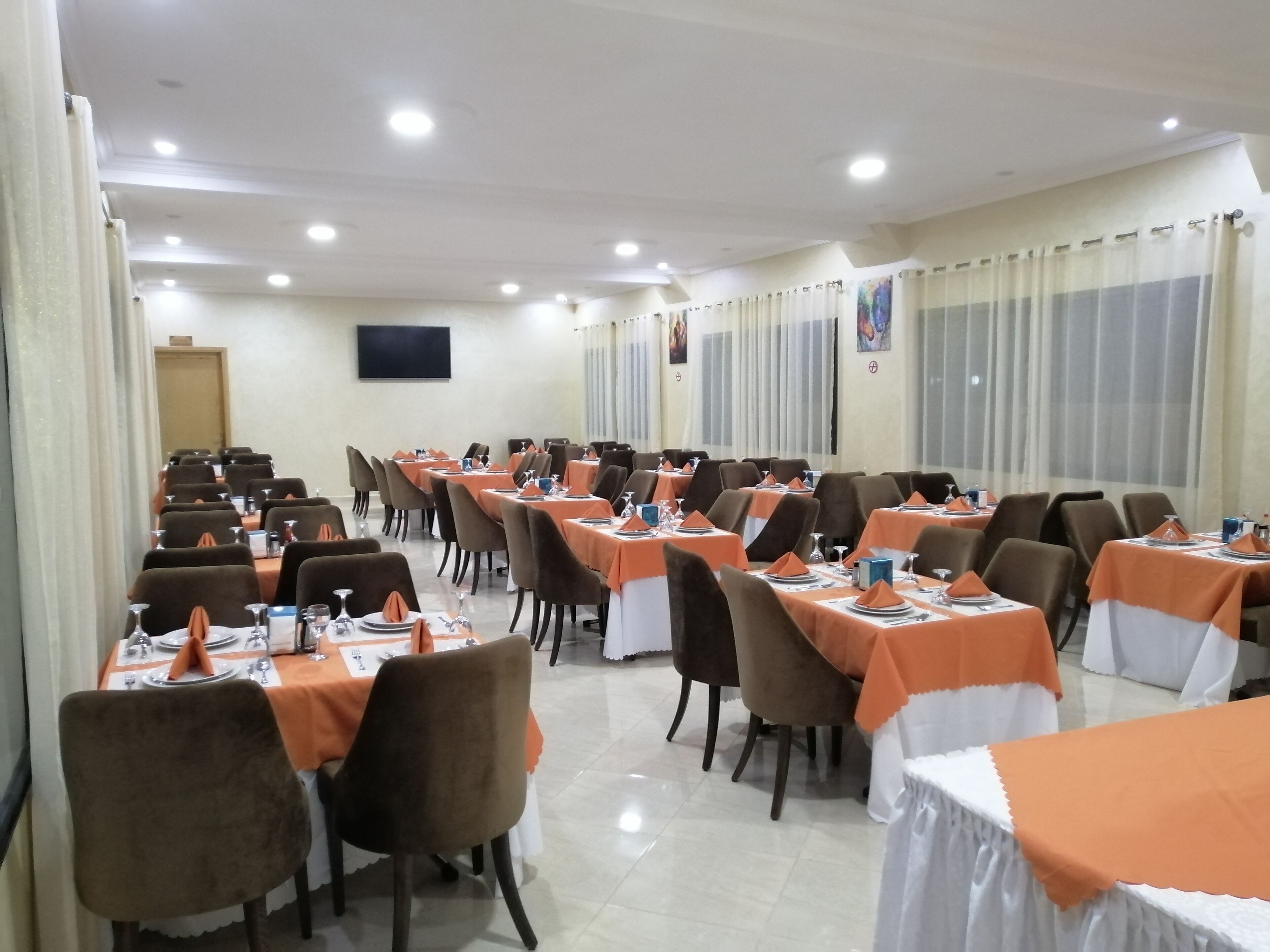 Hotel Oasis Palace