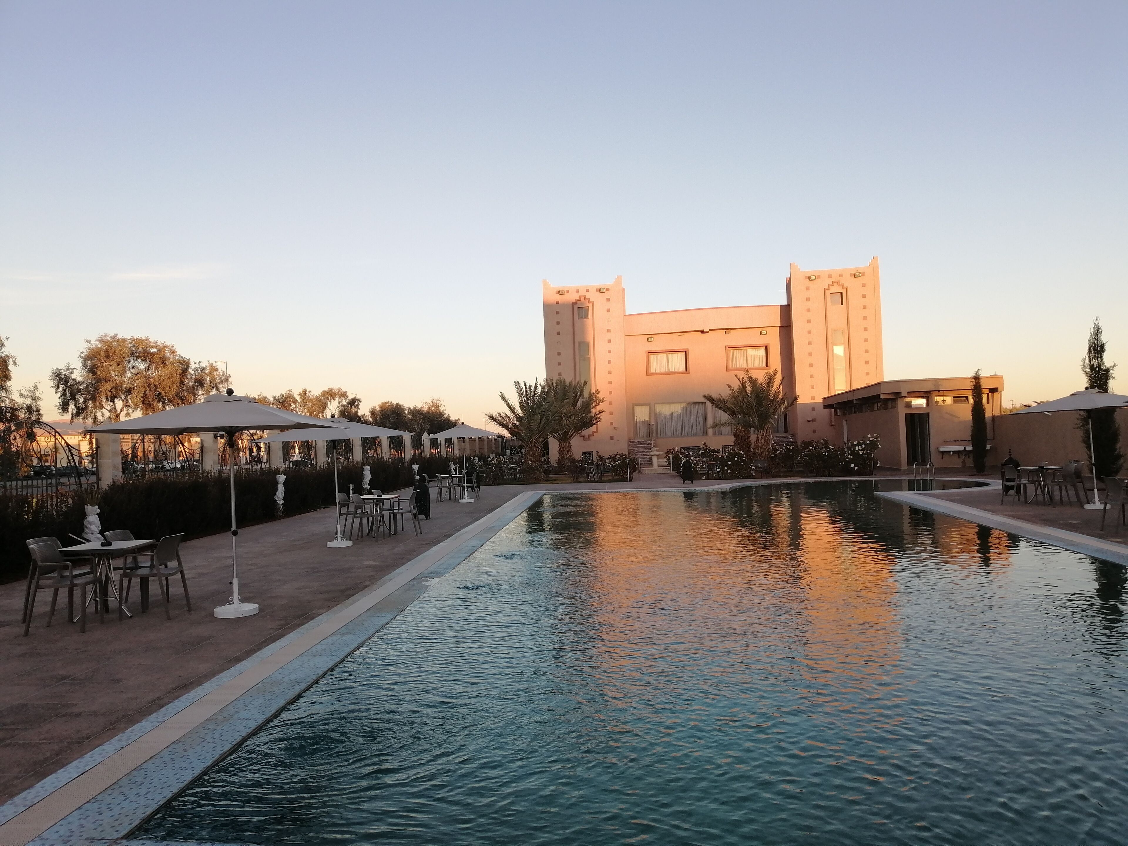 Hotel Oasis Palace