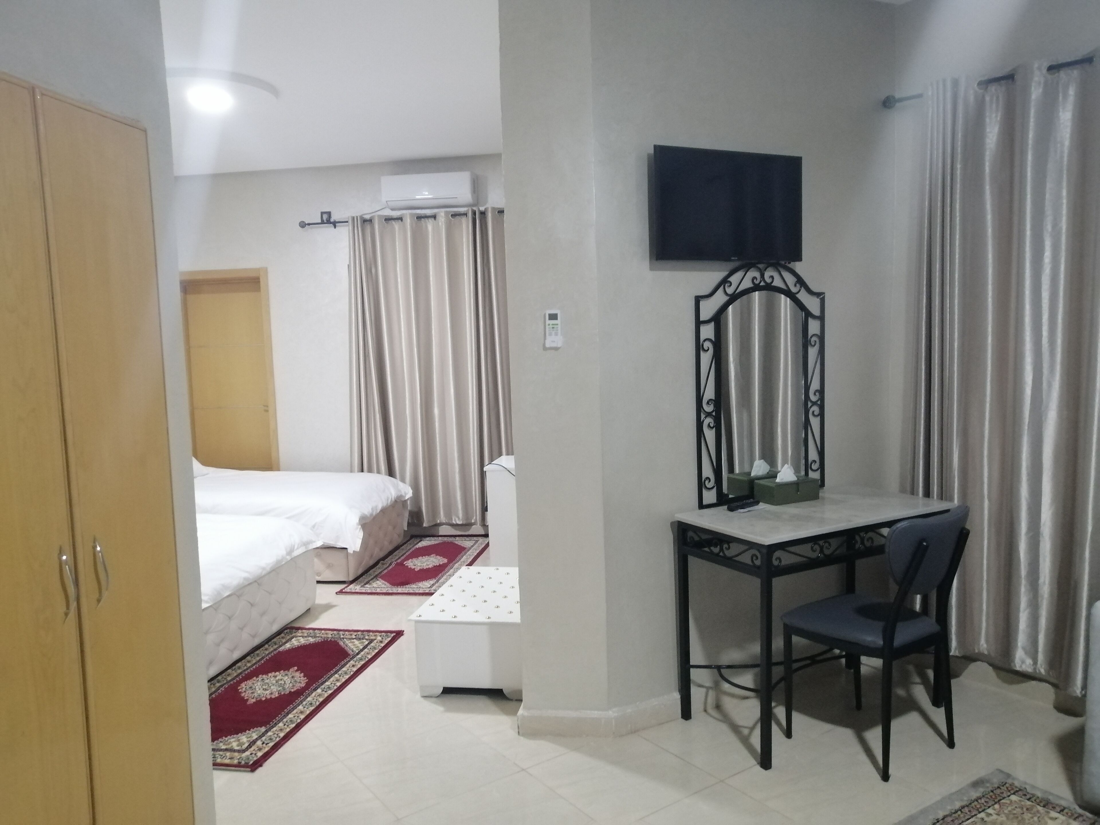Hotel Oasis Palace