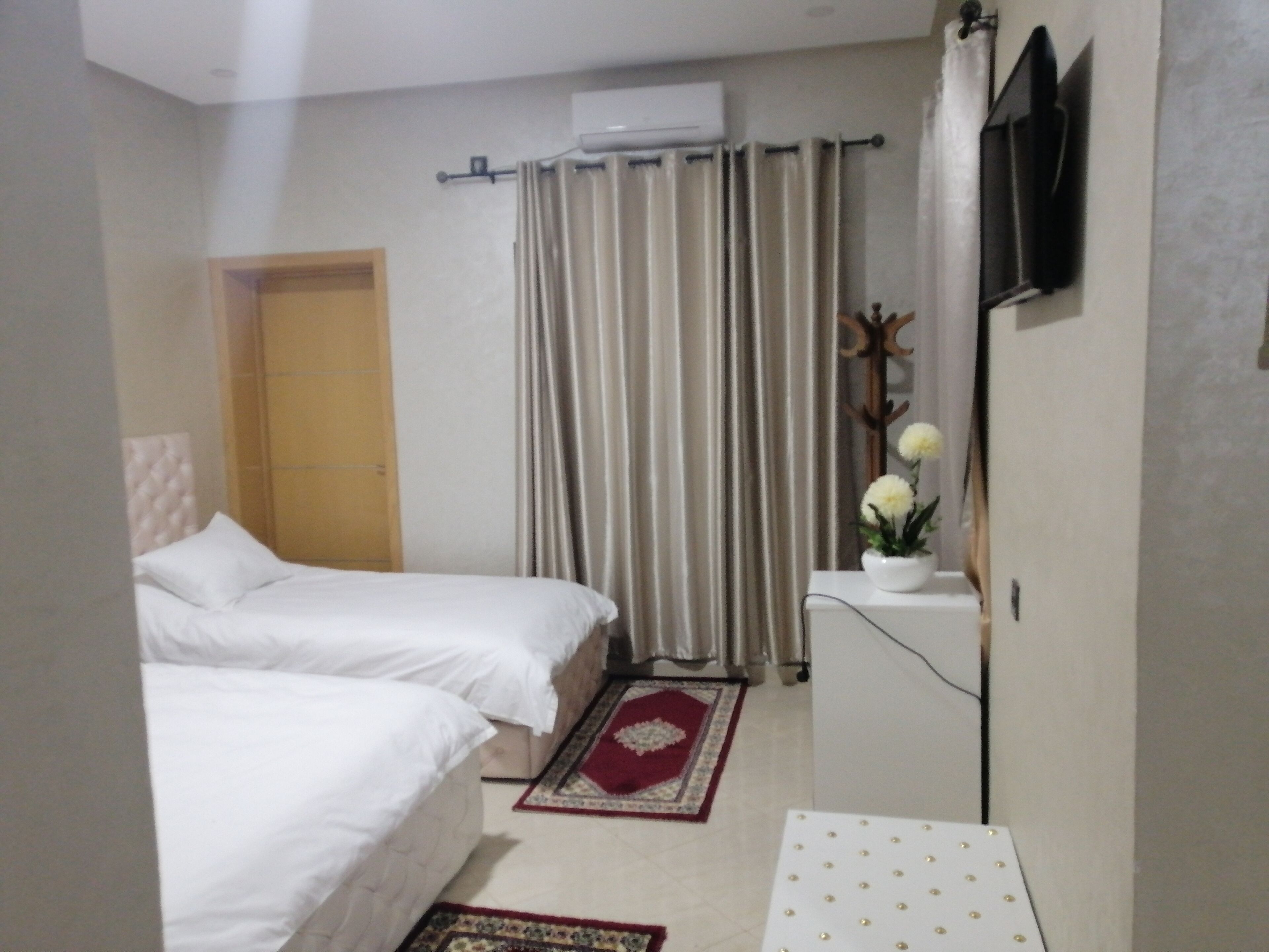 Hotel Oasis Palace