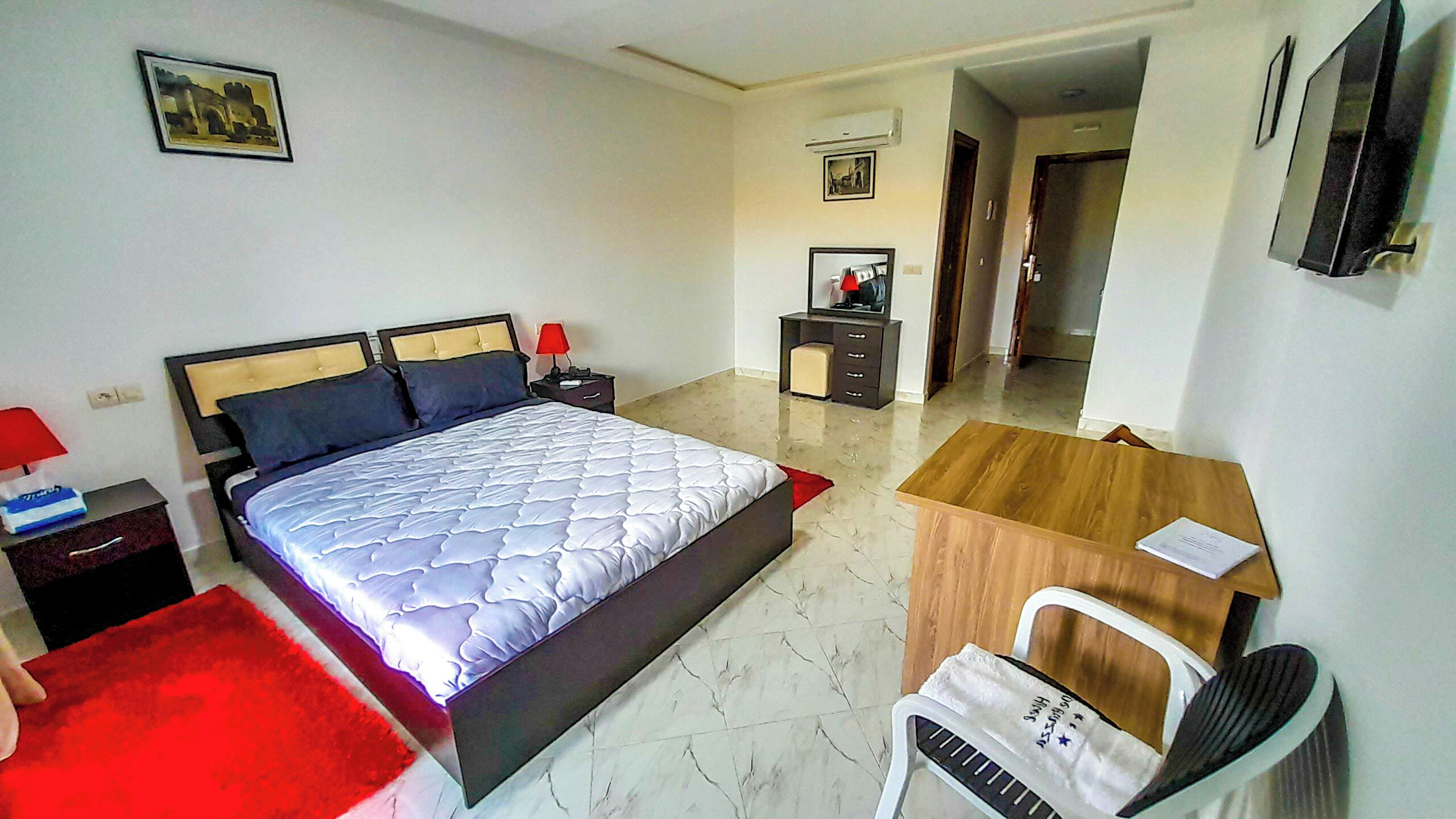Hotel Debrazza