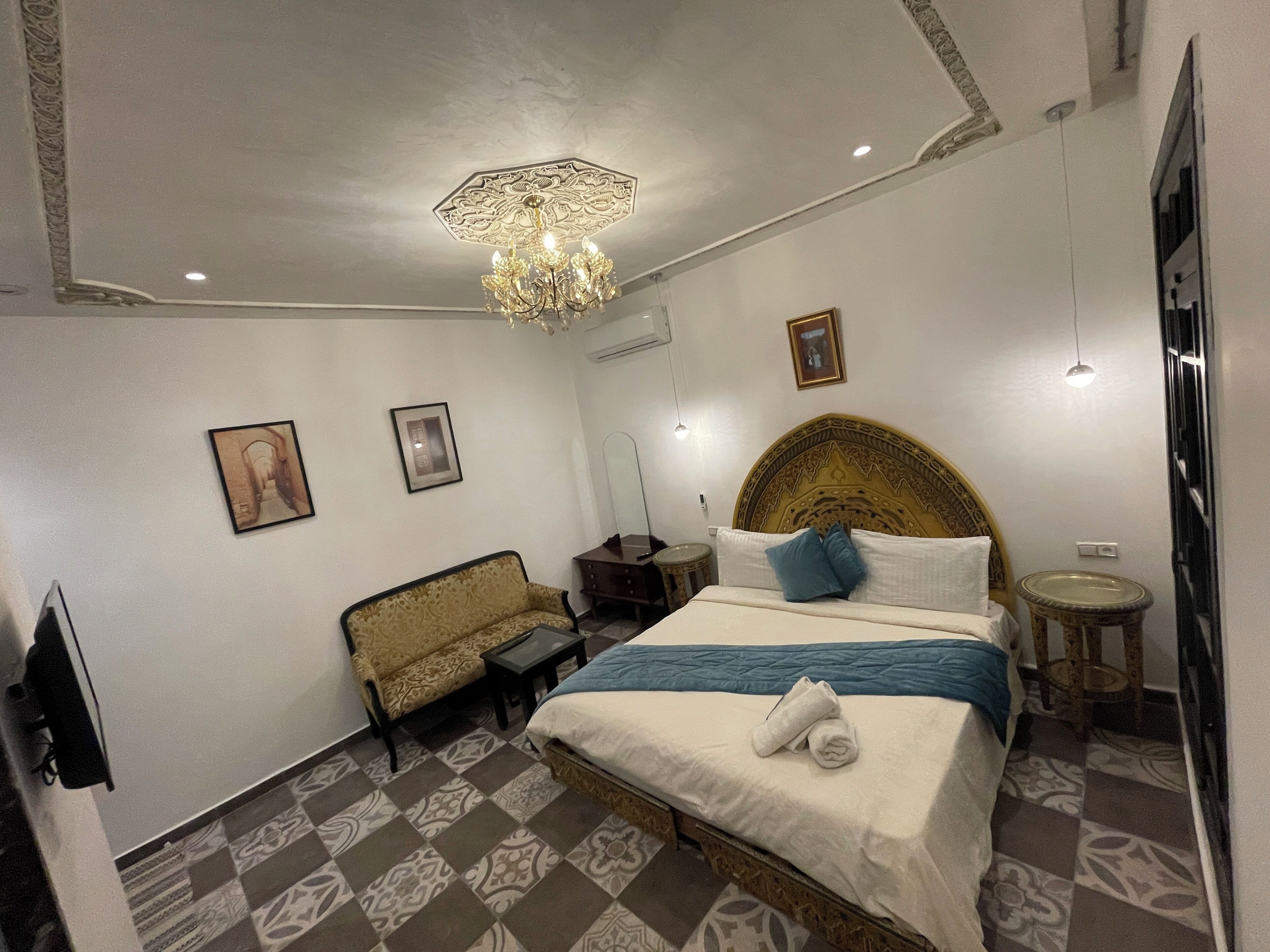 Palais Shazam & Spa