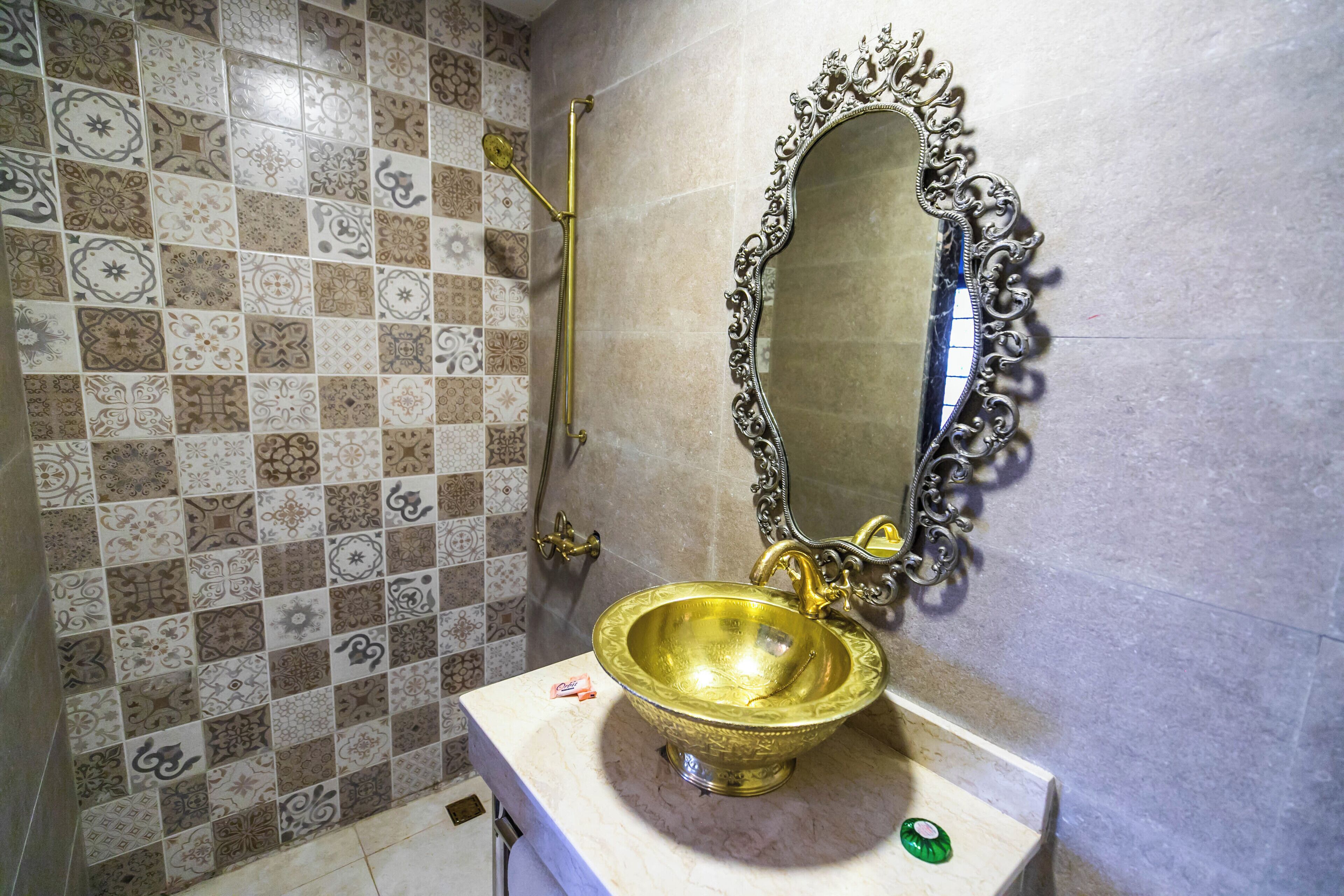 Palais Shazam & Spa