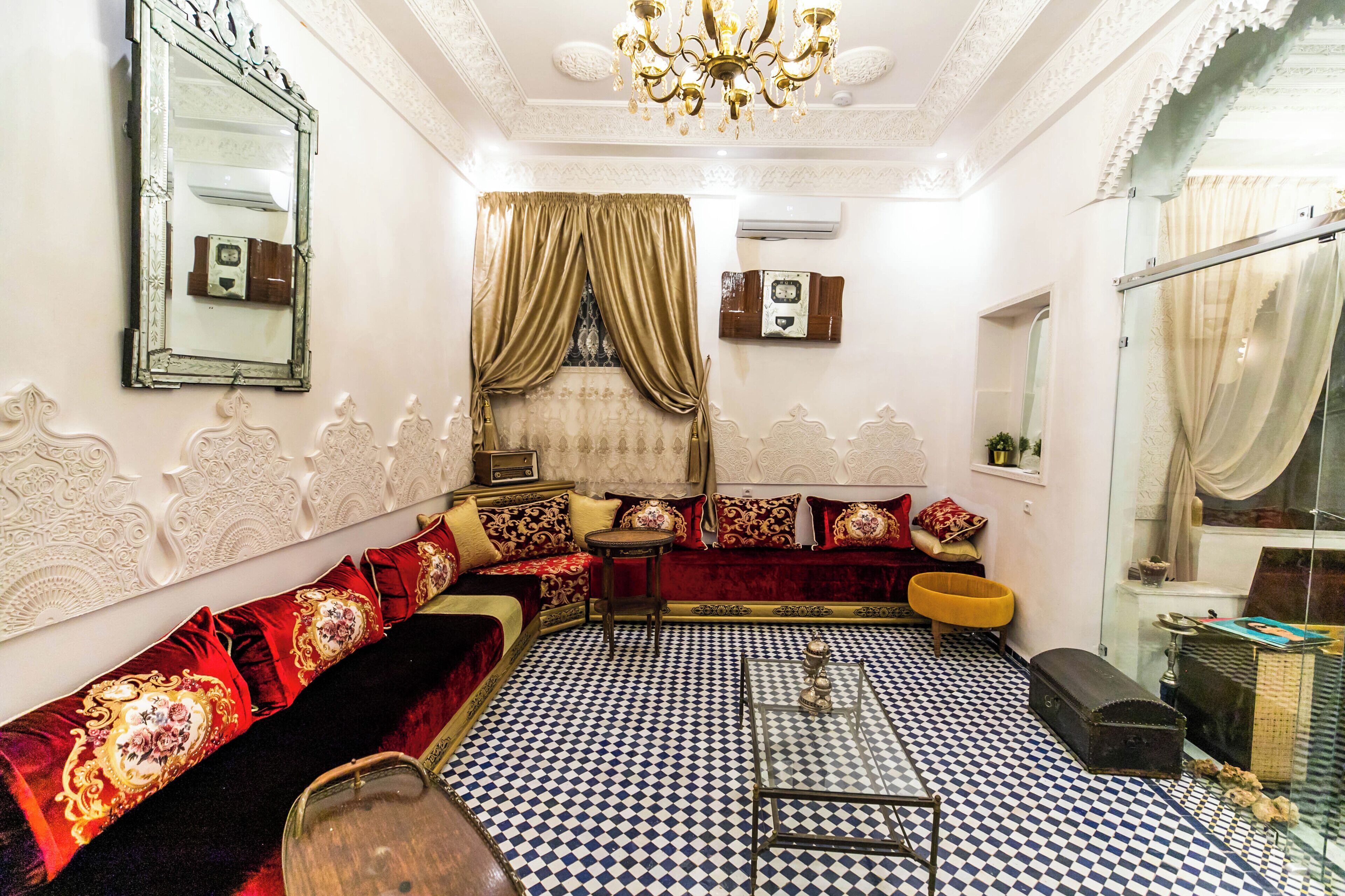 Palais Shazam & Spa