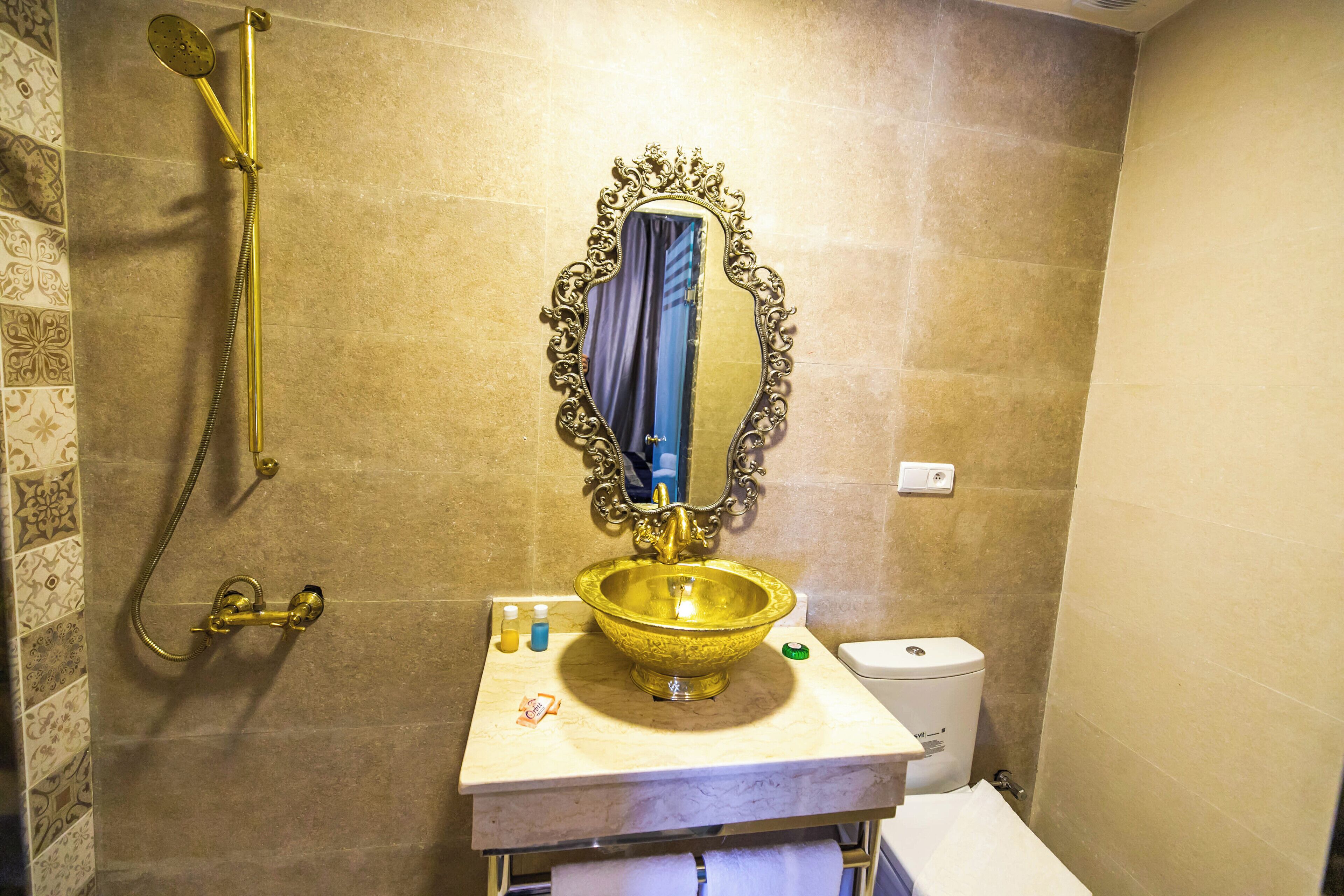 Palais Shazam & Spa