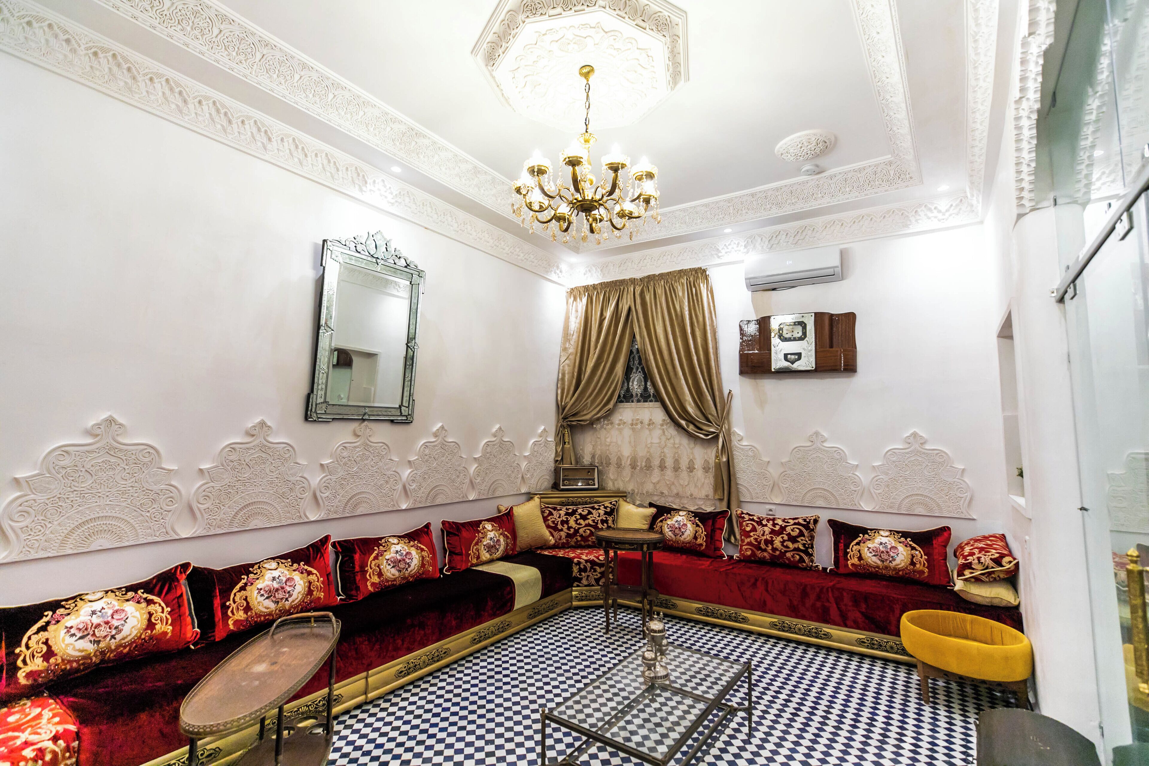 Palais Shazam & Spa
