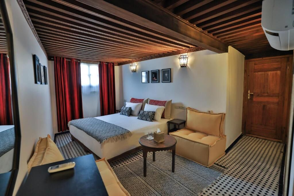 Riad Moulaydriss Et Giacomo