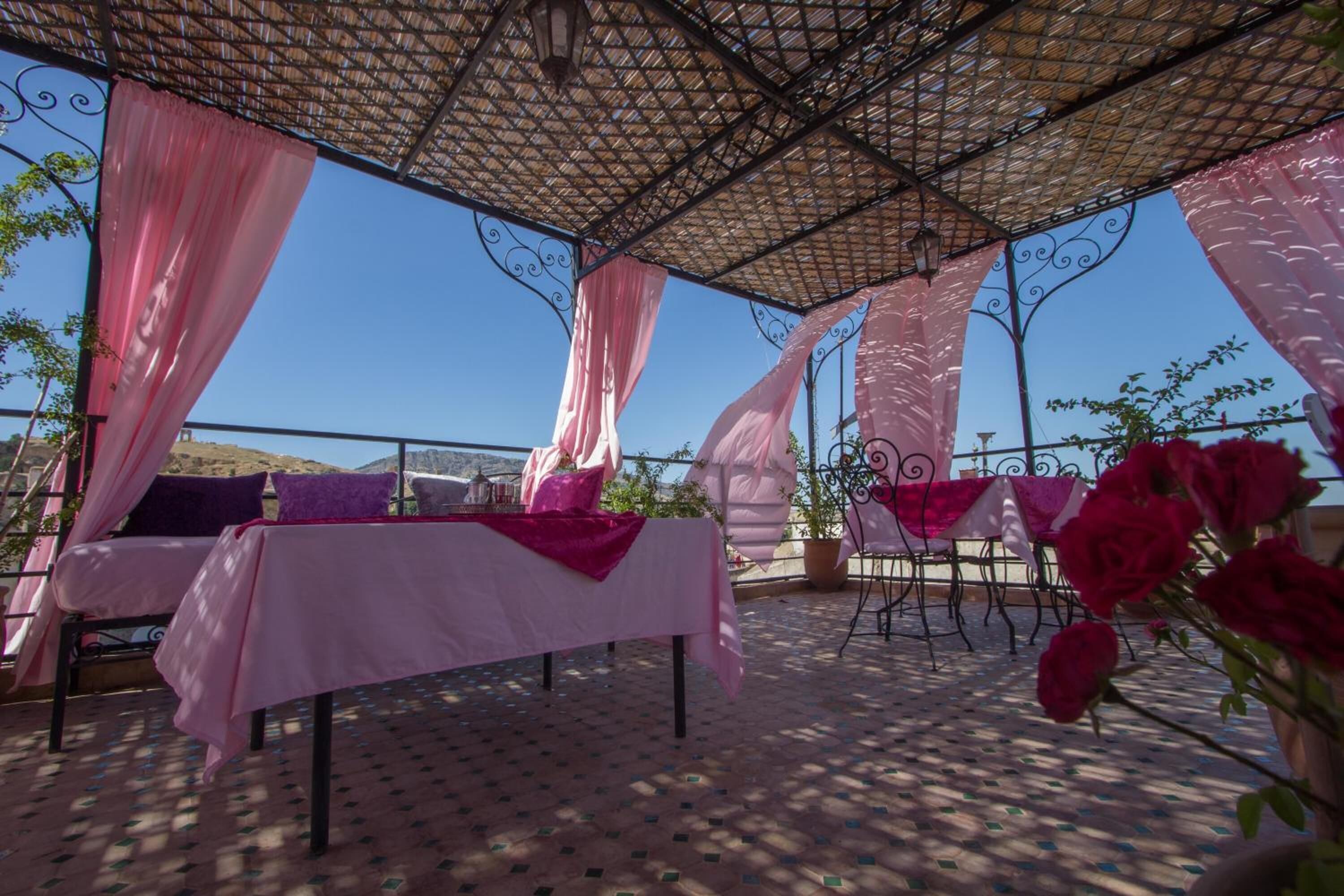 Riad Sanaa Rose