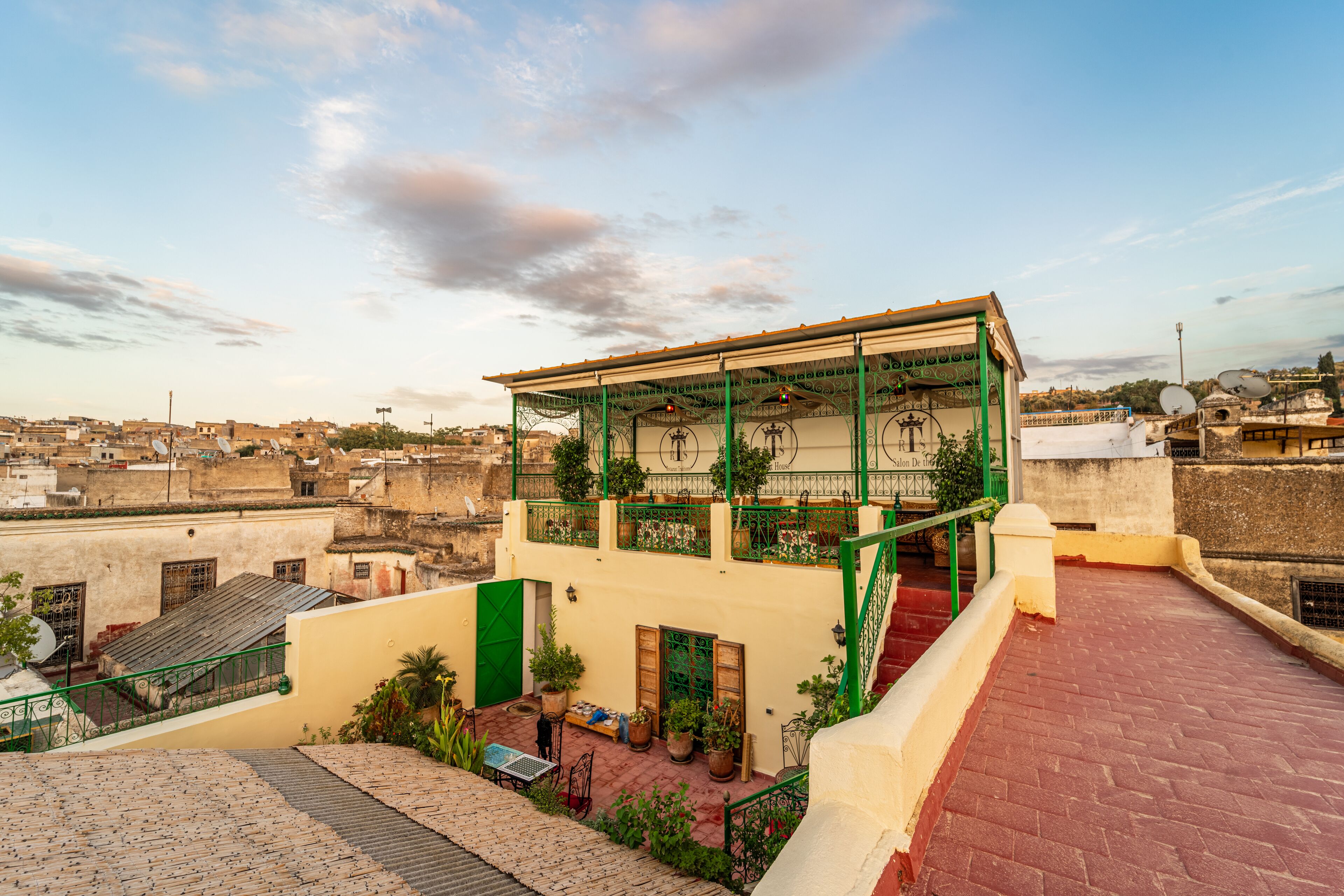 Riad Taj Salma