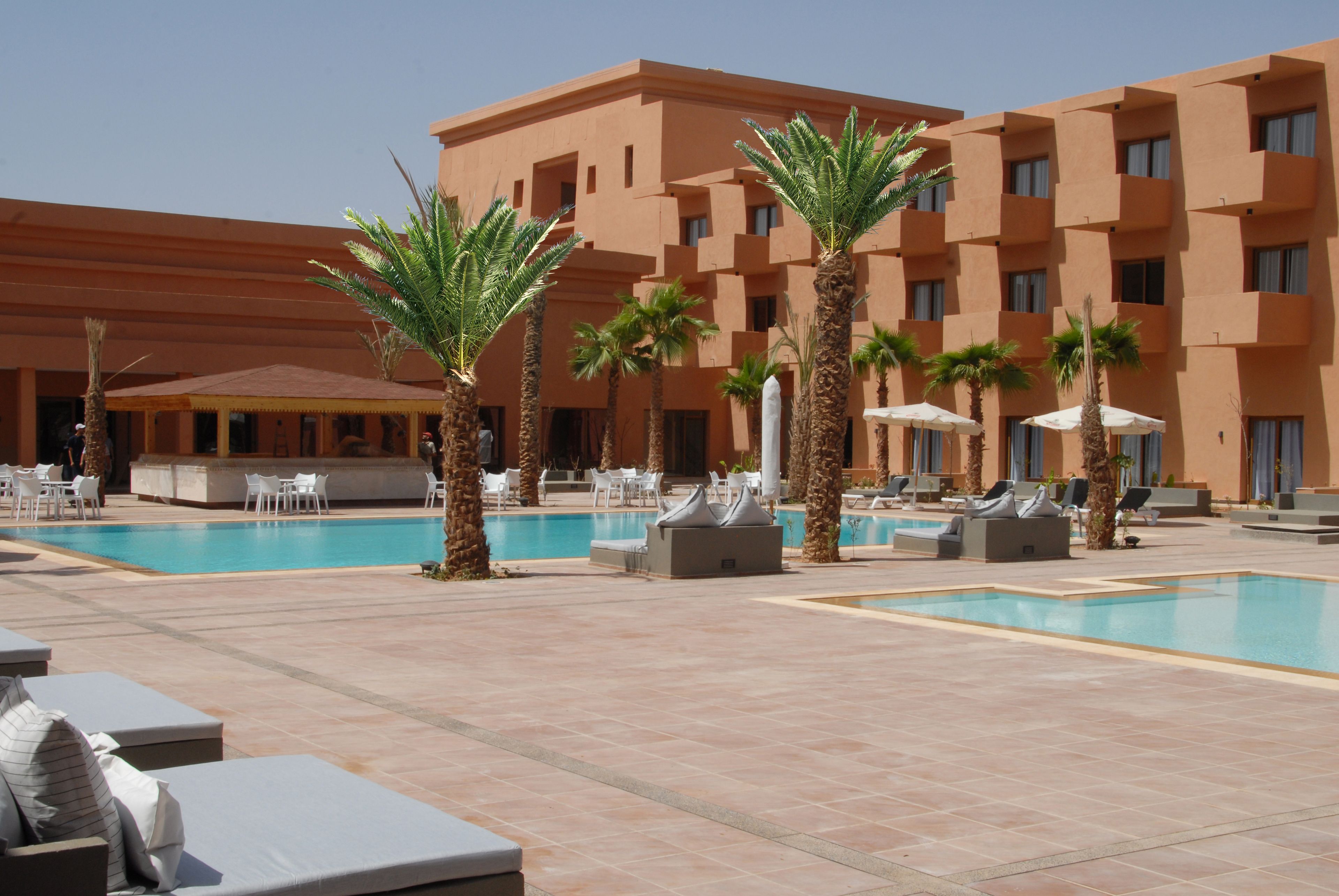 Oasis Palm Hotel