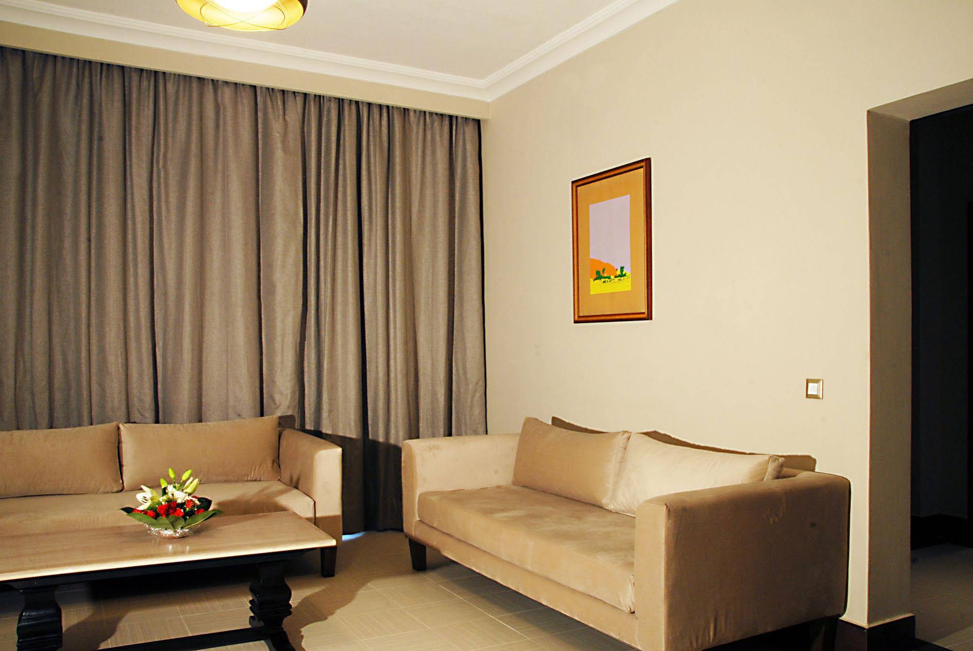 Oasis Palm Hotel