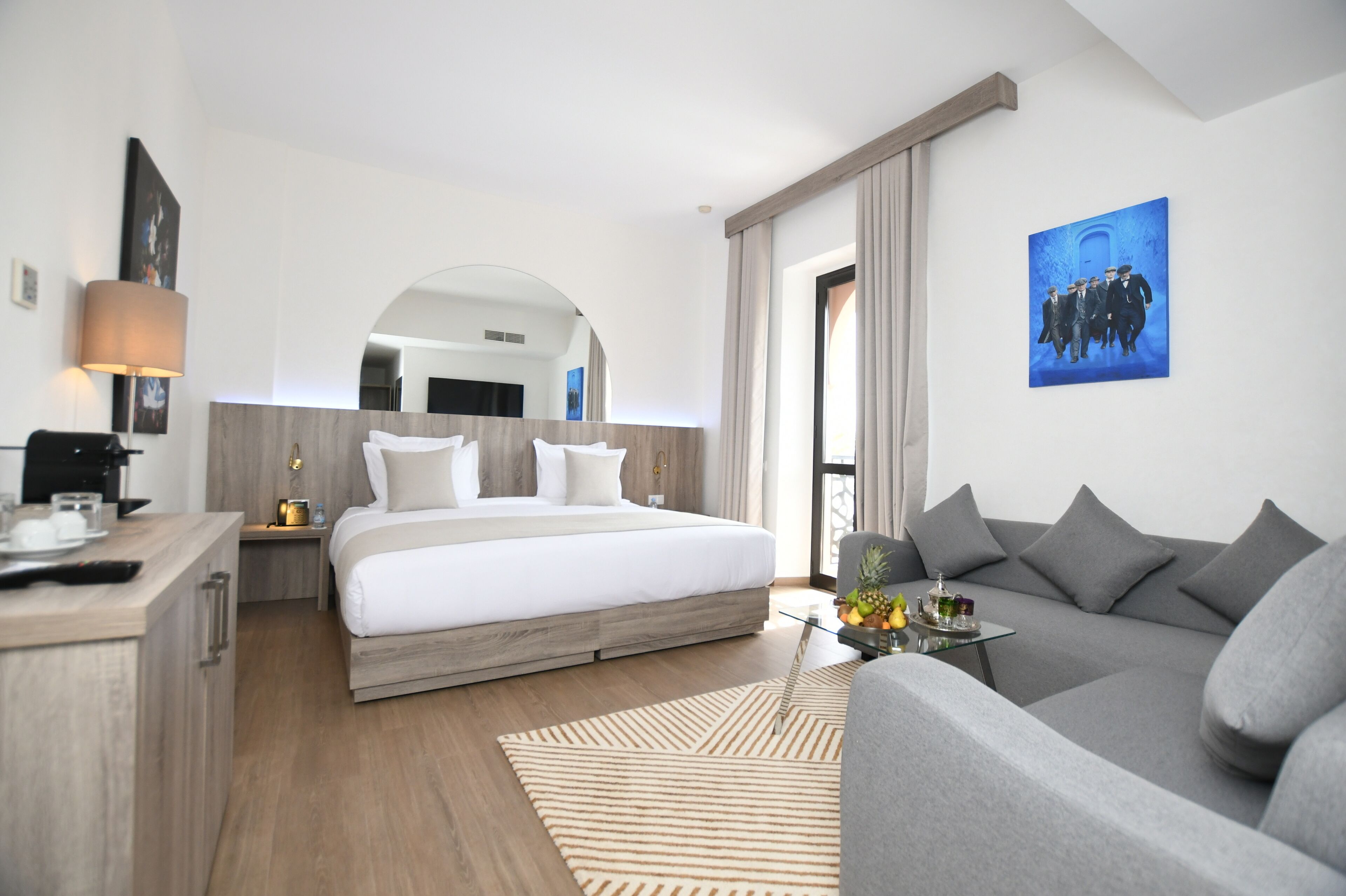 555 Hotel Clubbing Adults Only