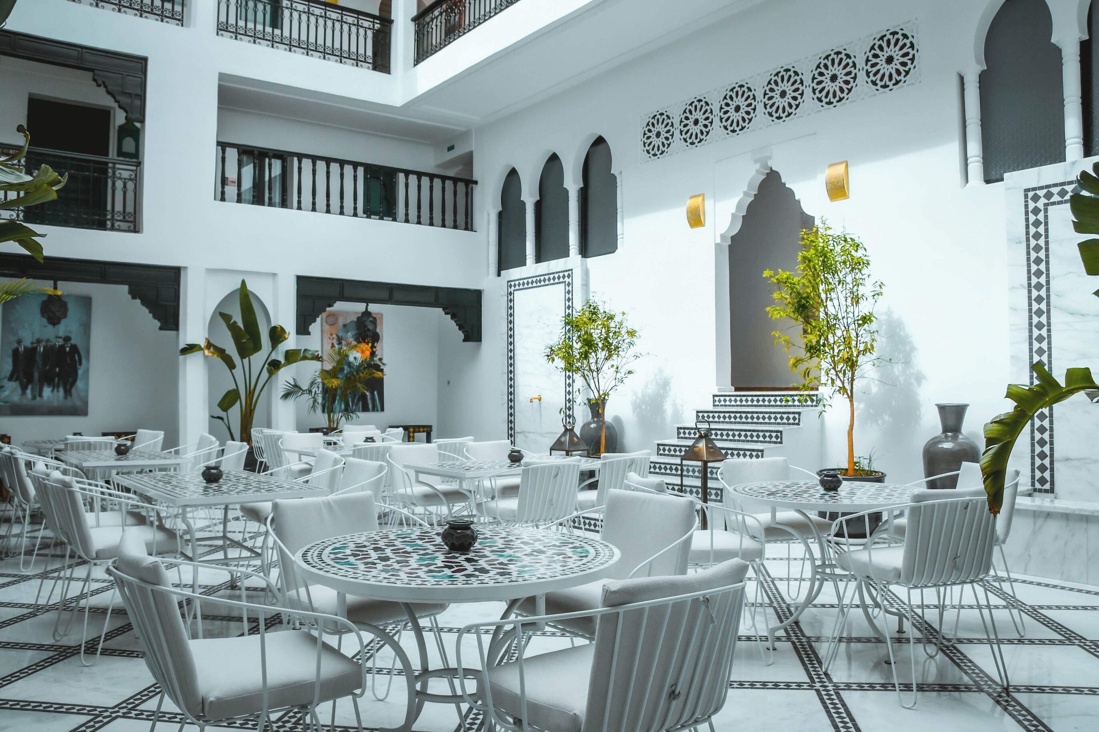 555 Hotel Clubbing Adults Only