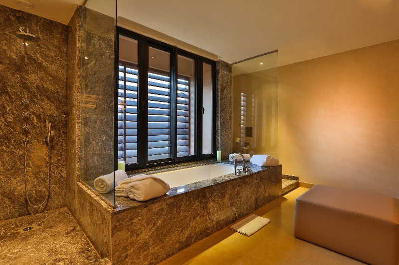 Al Maaden Villahotel & Spa