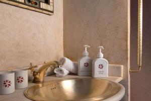 Angsana Riad Lydines