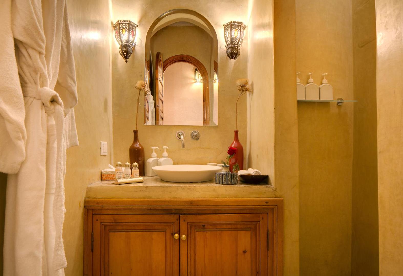 Angsana Riad Lydines