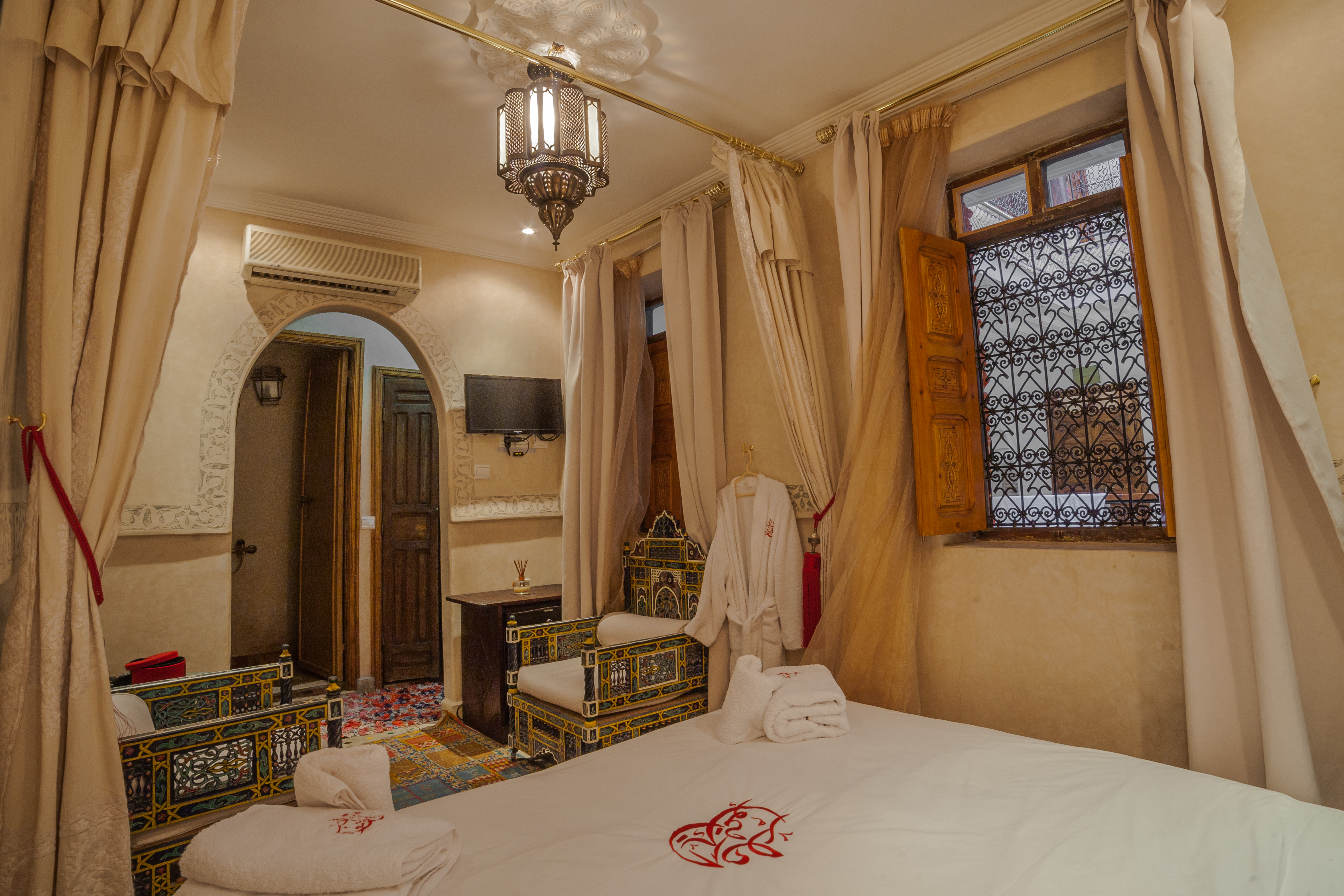 Riad Ikalimo 1
