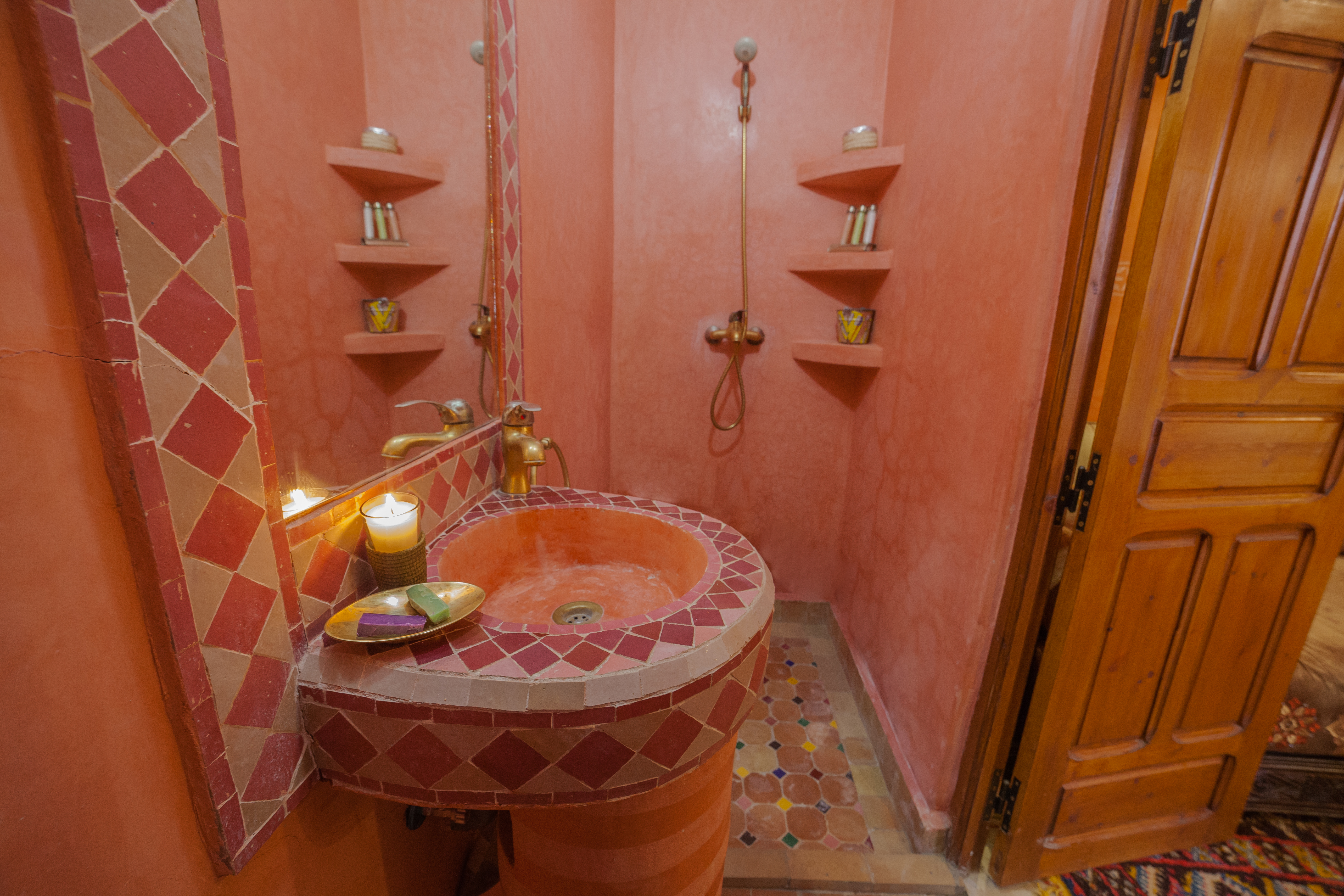 Riad Ikalimo 1