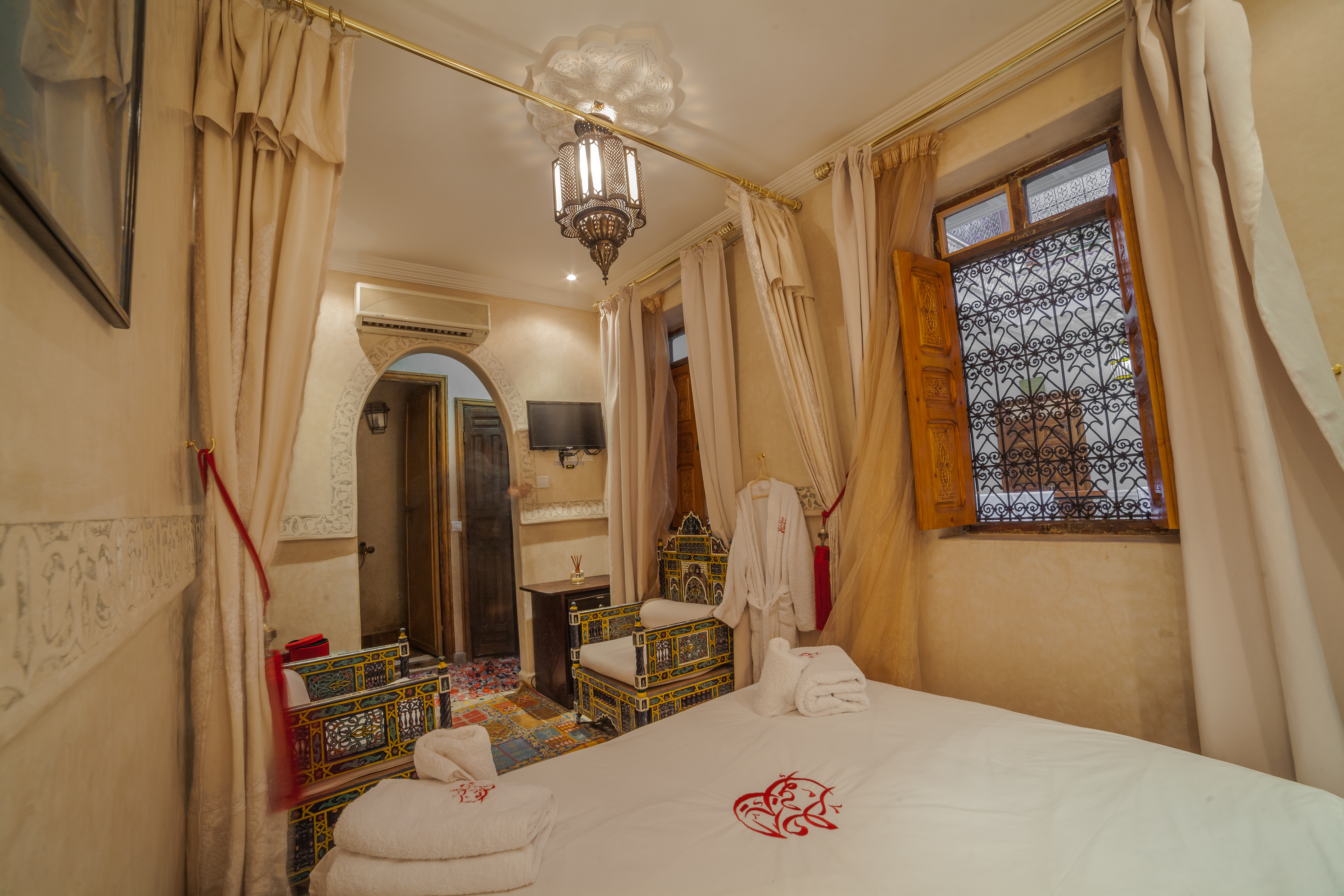 Riad Ikalimo 1