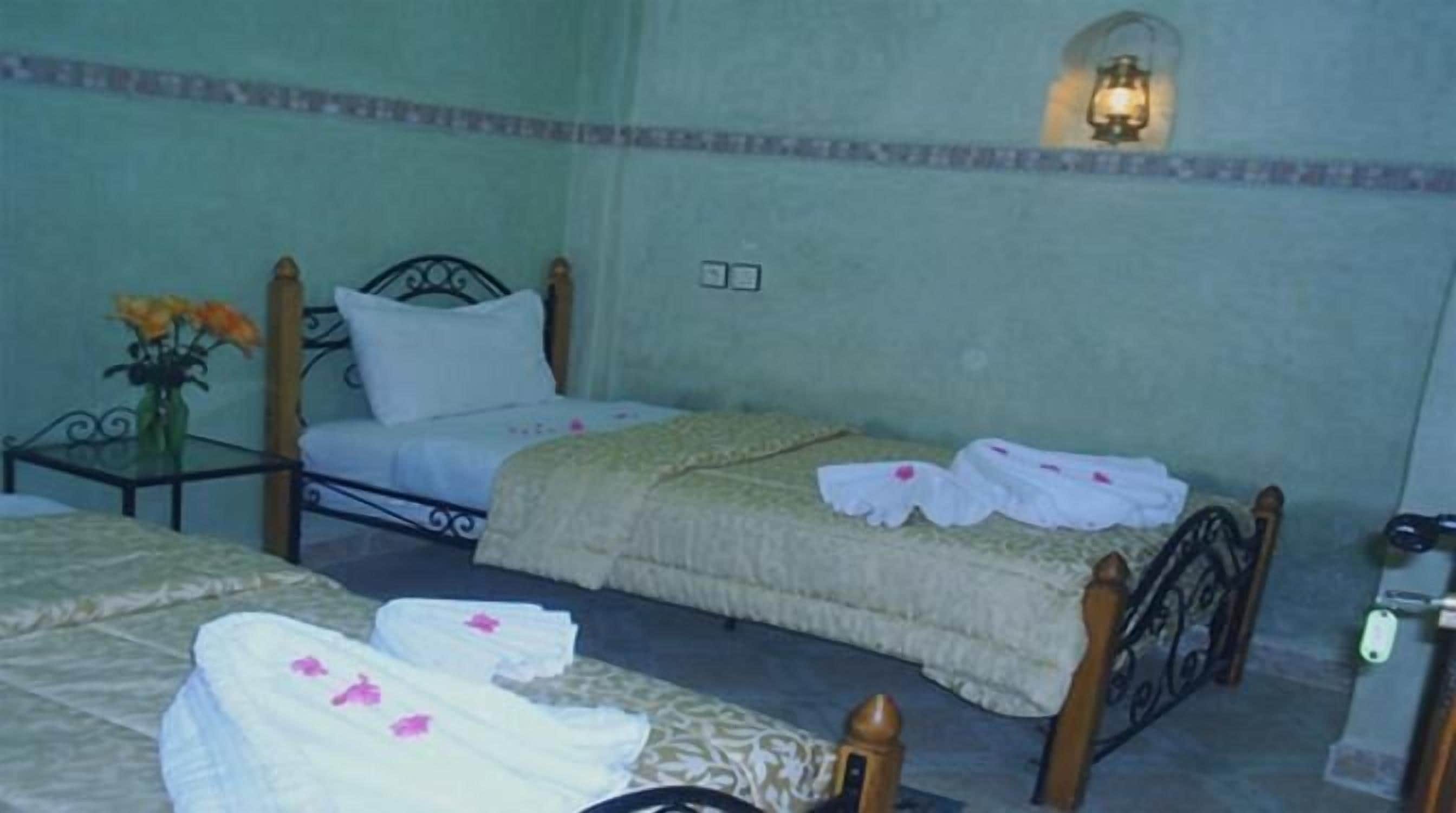 Faouzi Hotel