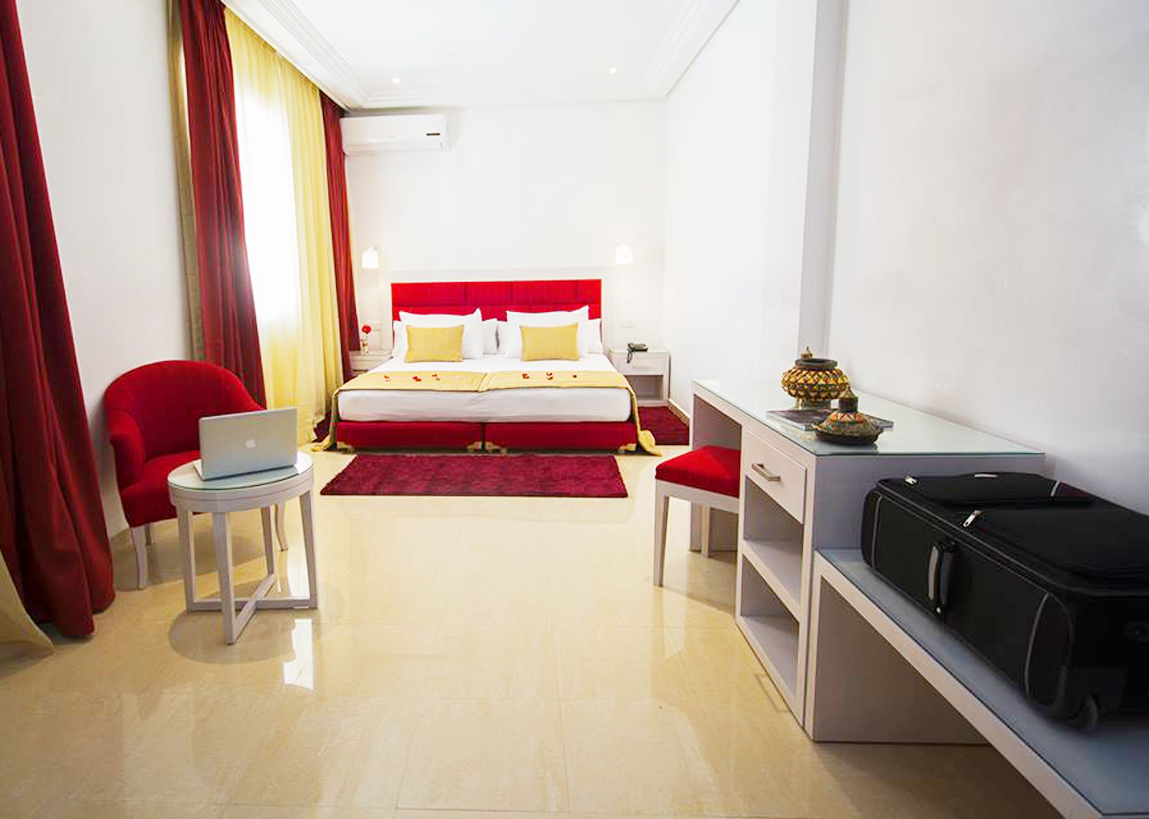 Hotel Racine