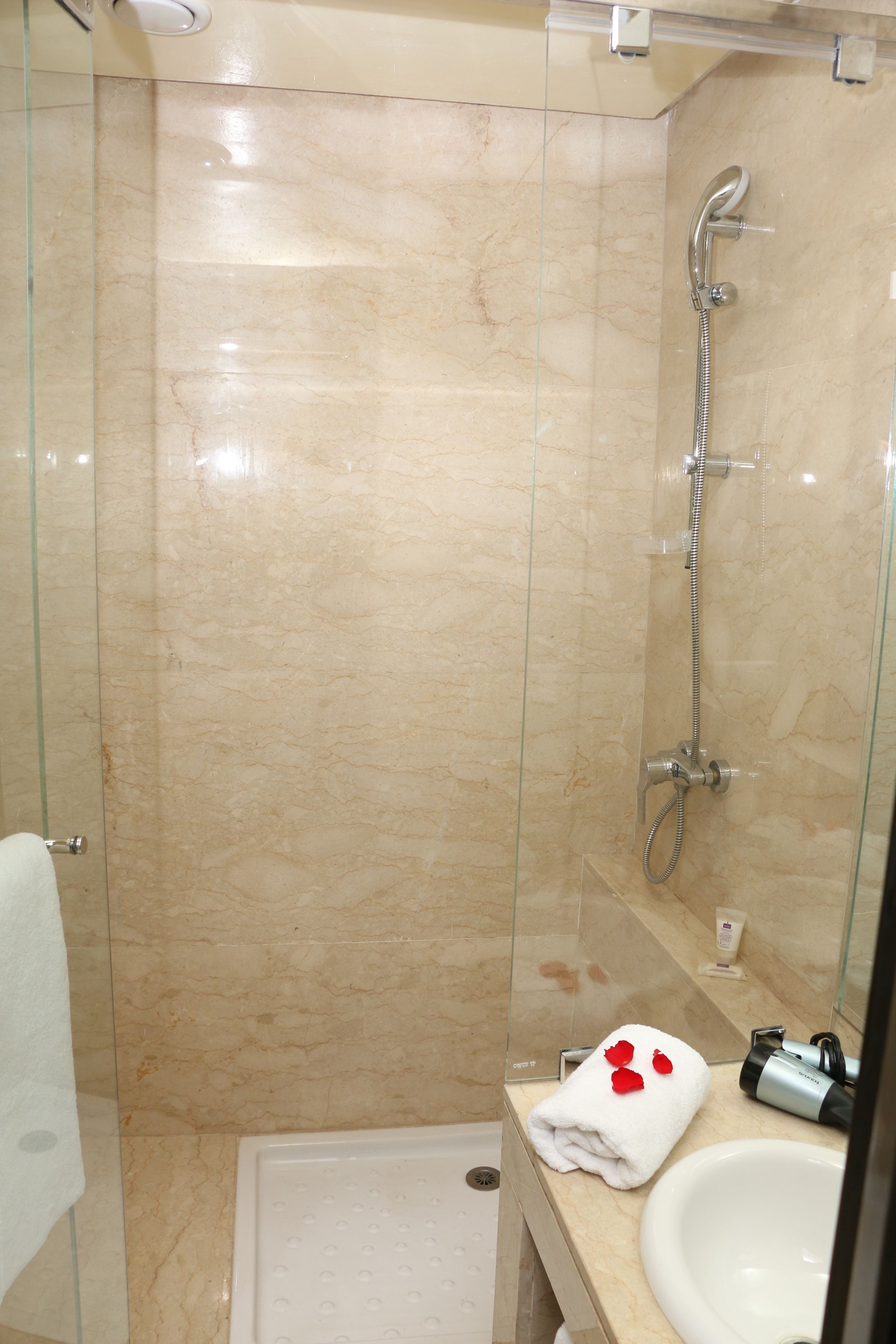 Hotel Racine