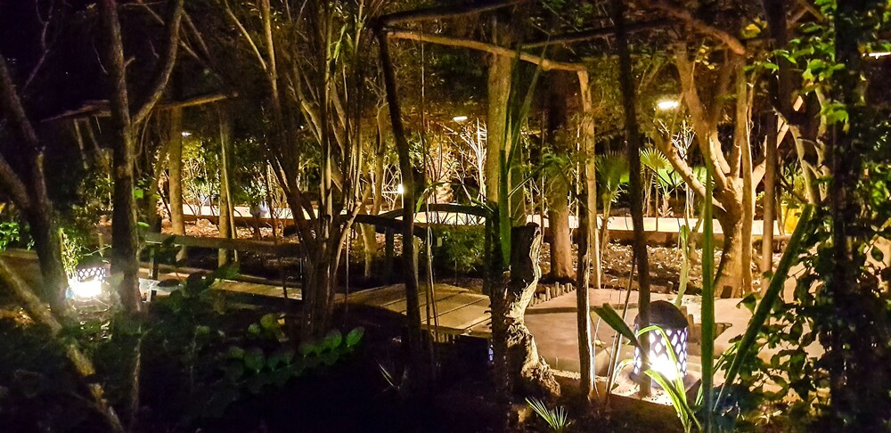 Jardin Tougana Campement & Lodge