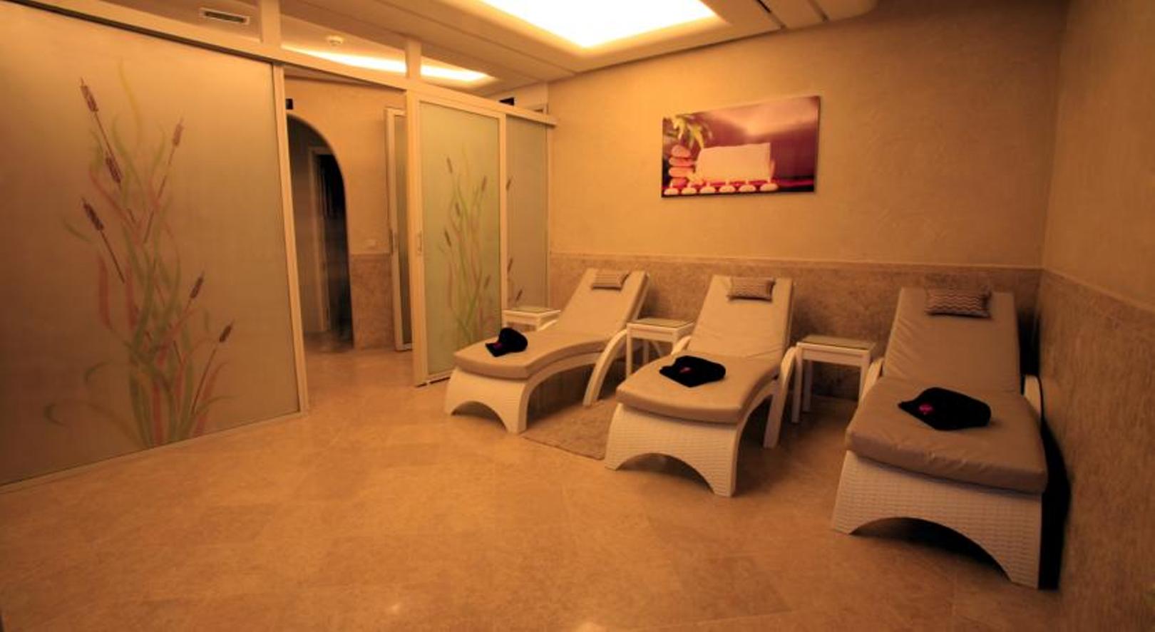Palais Al Bahja Hotel & Spa