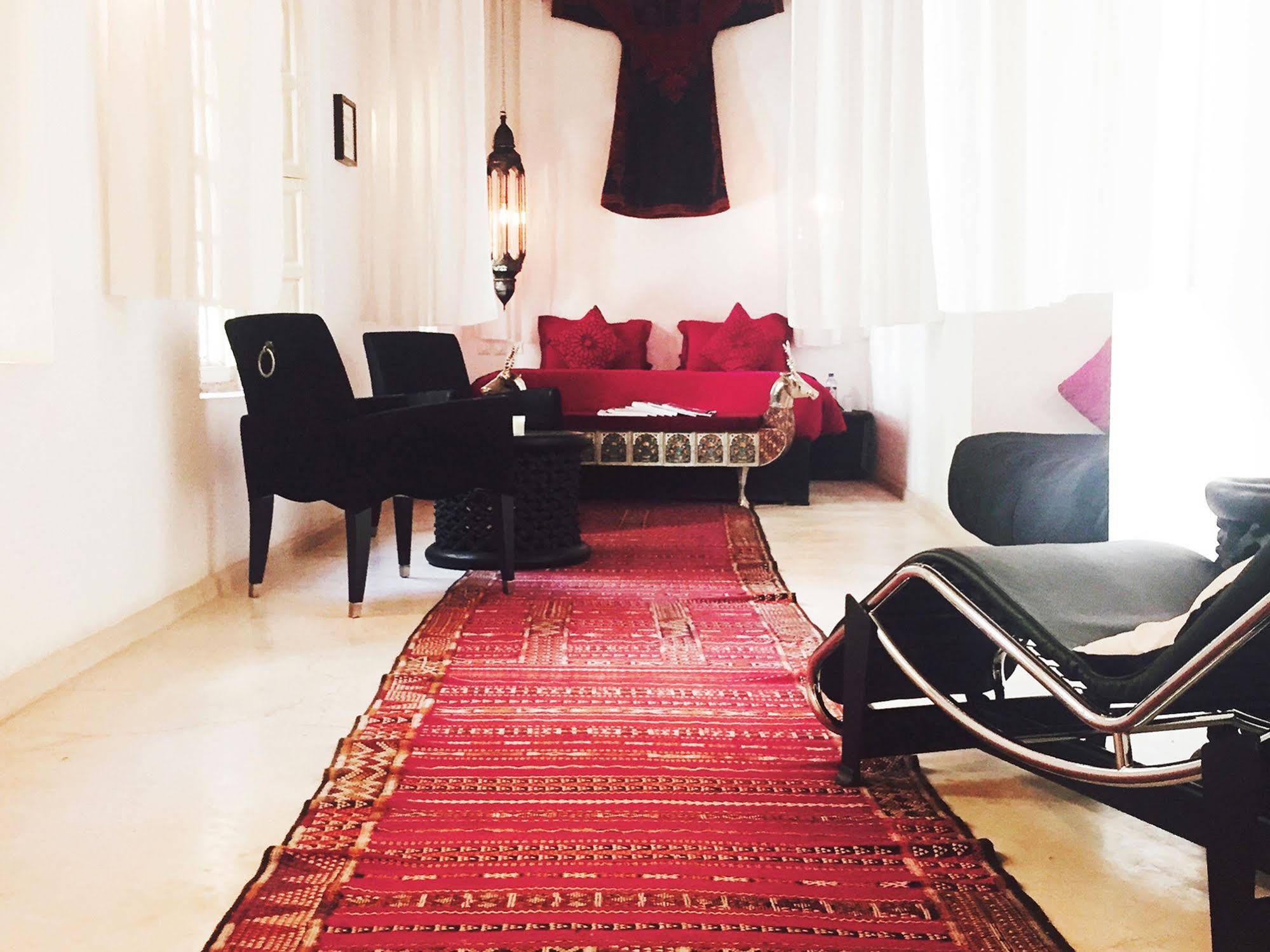 Riad 144