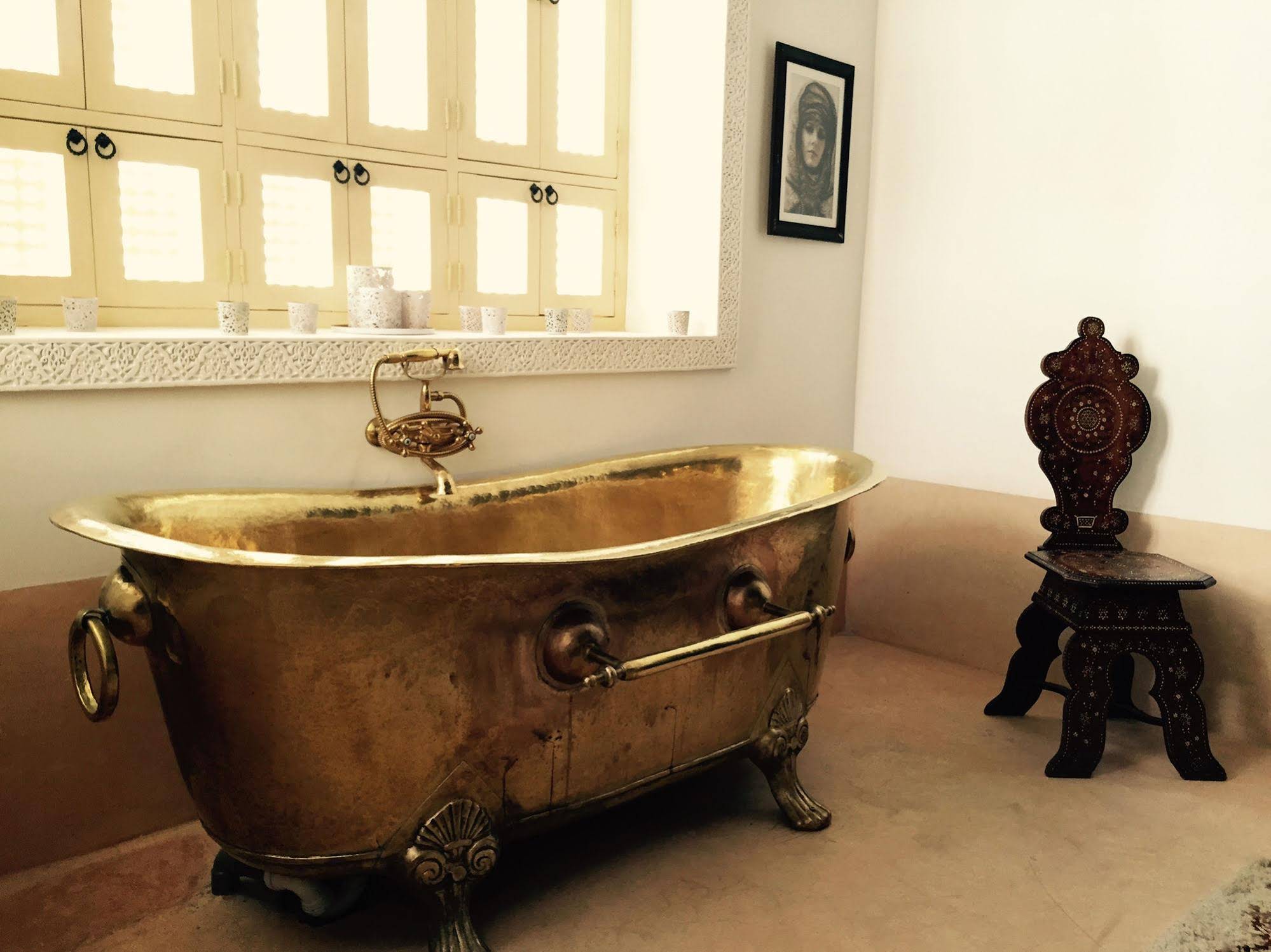 Riad 144