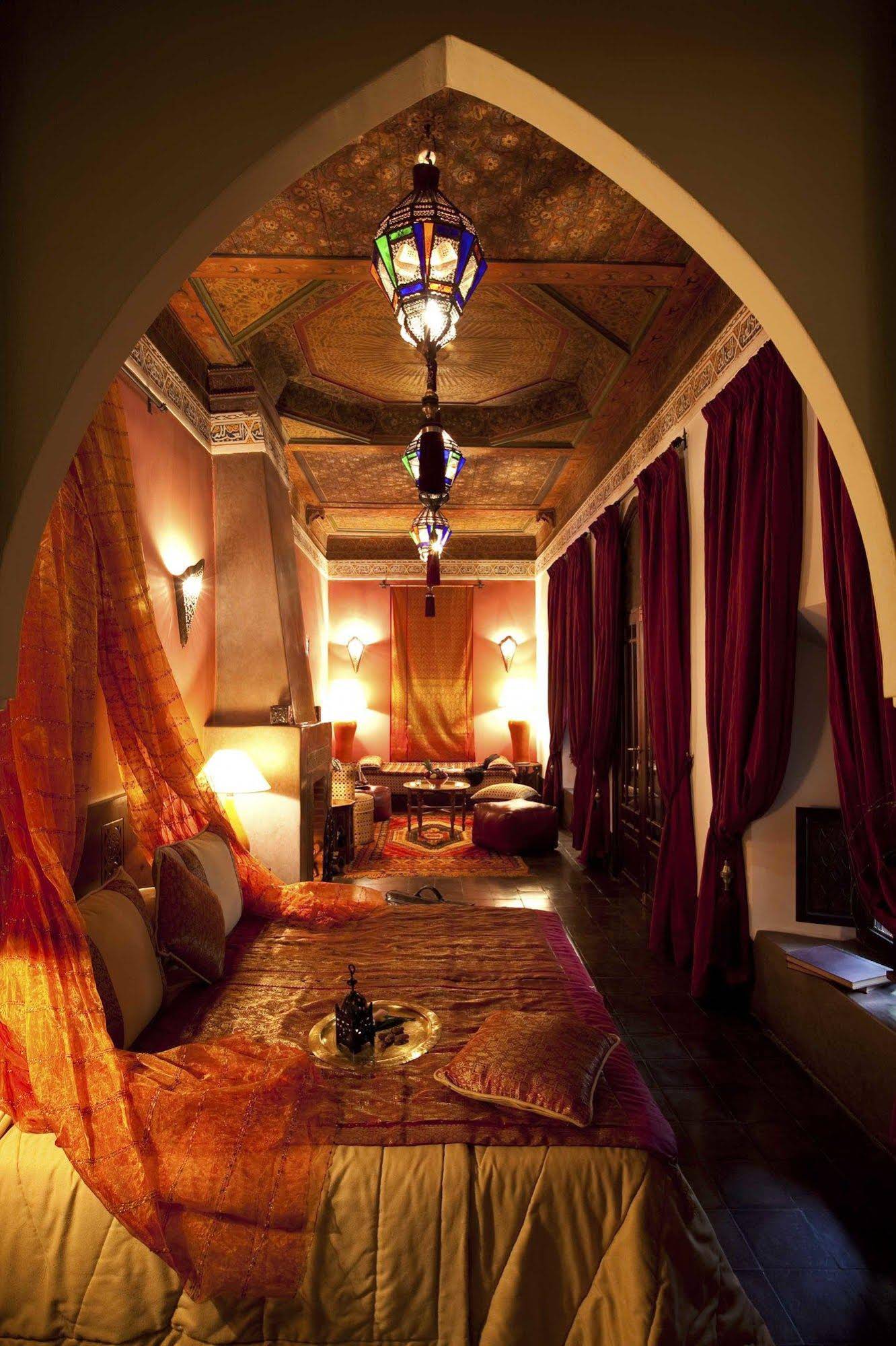 Riad Assouel