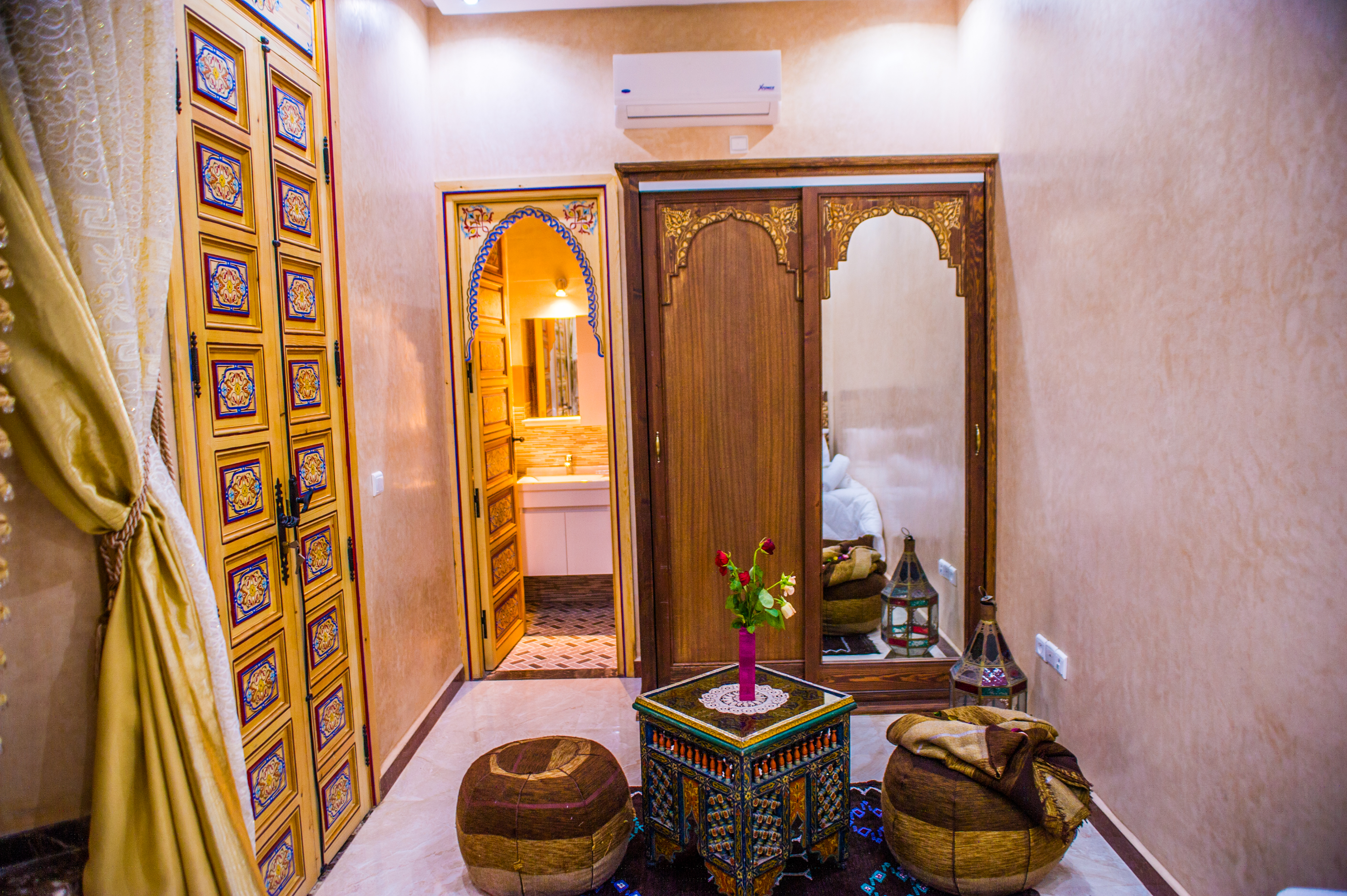 Riad Qamar Zamane 2