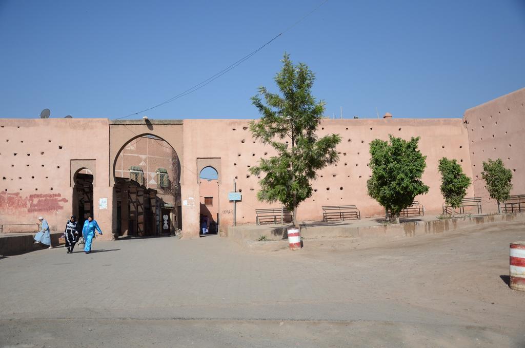 Riad Davia