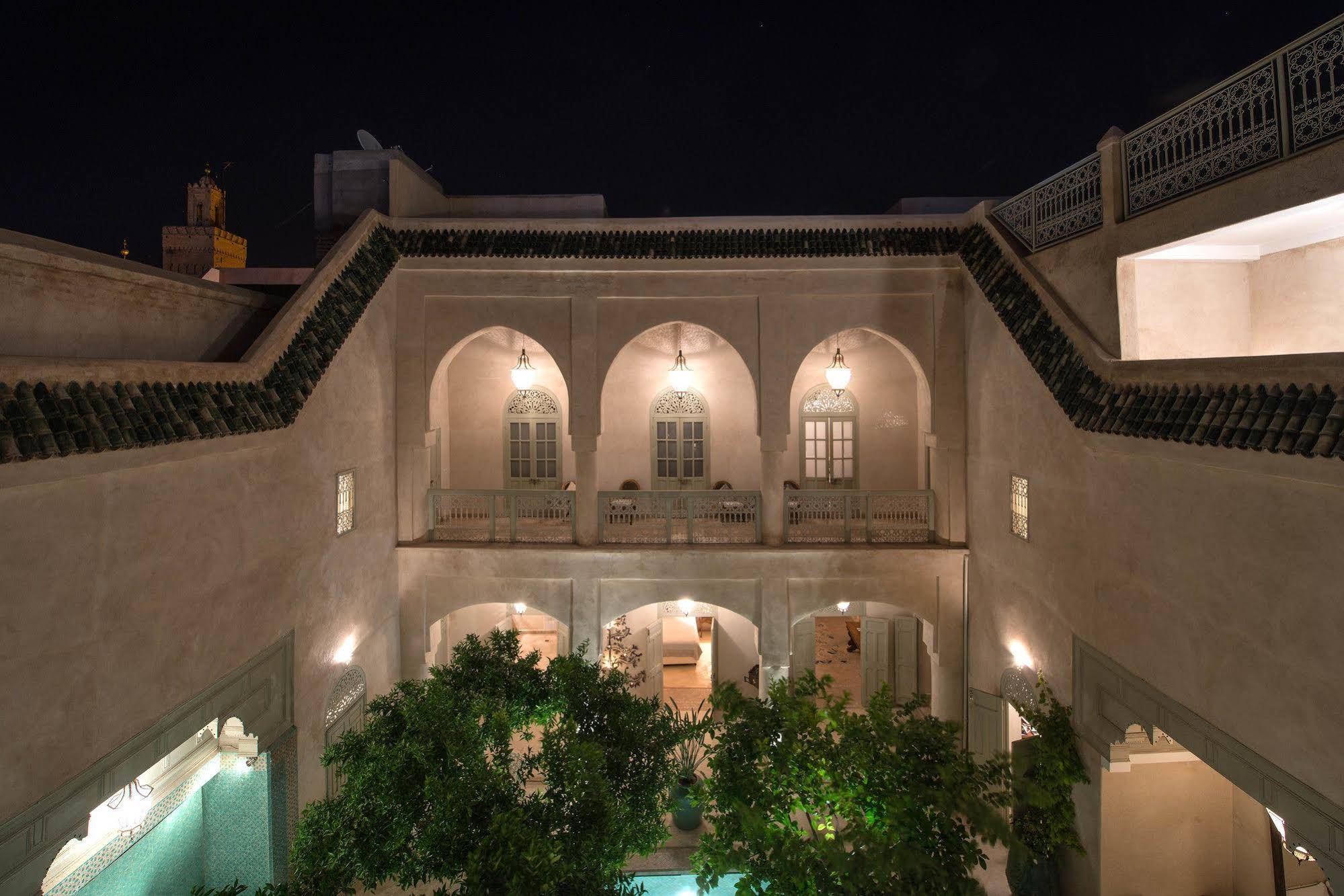Riad Emberiza Sahari