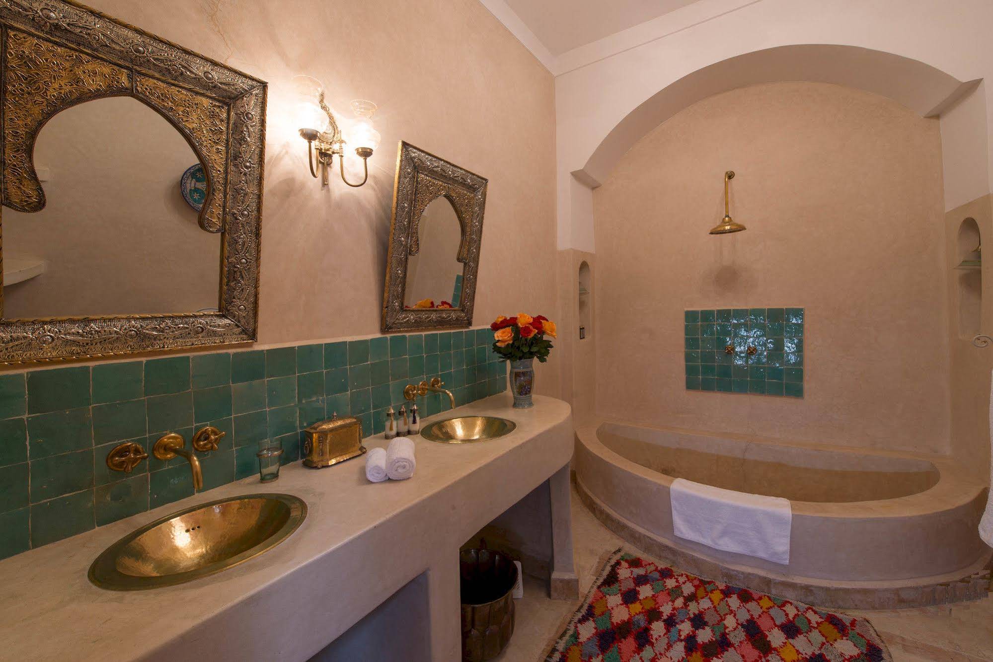 Riad Emberiza Sahari