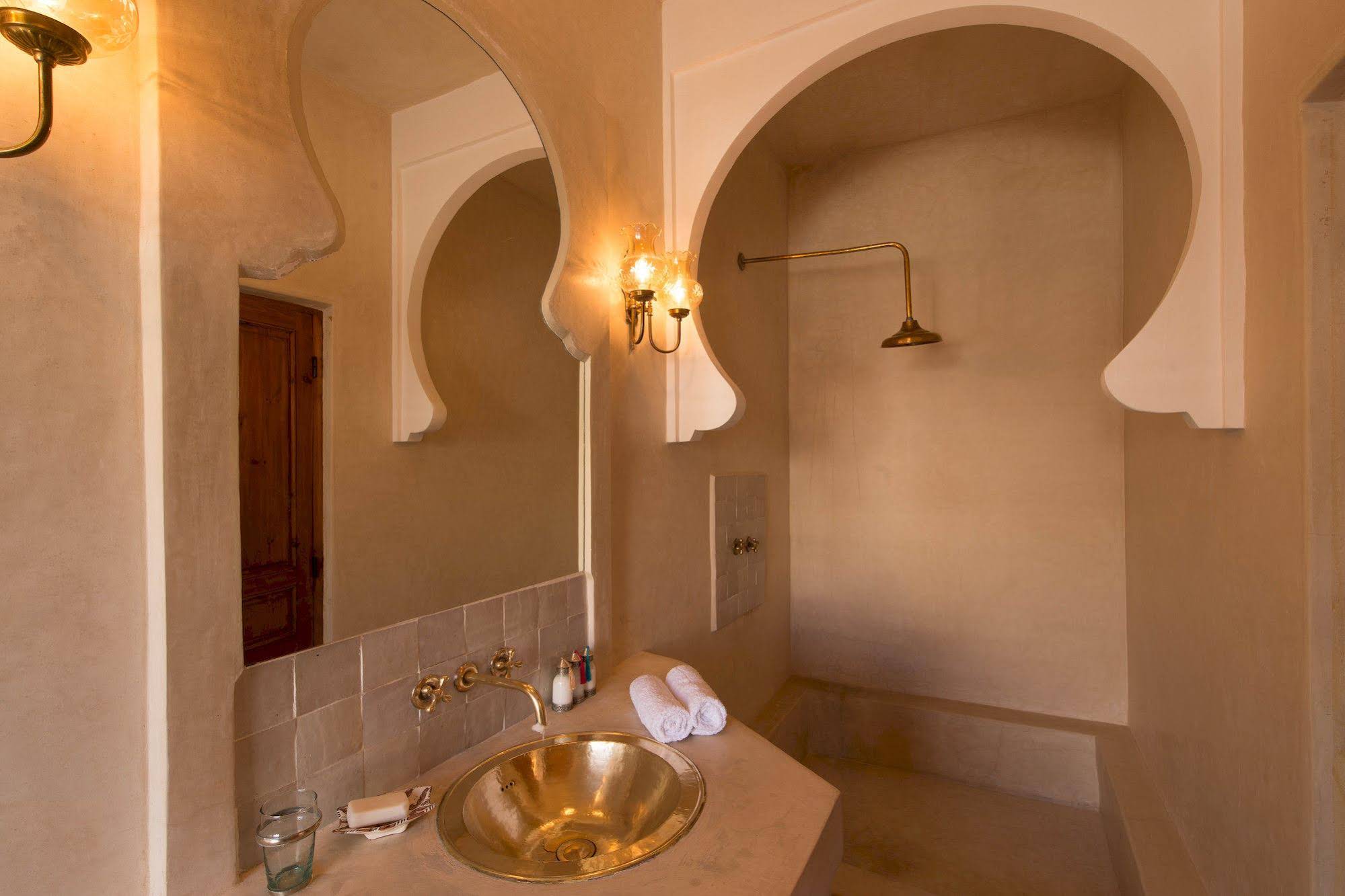 Riad Emberiza Sahari
