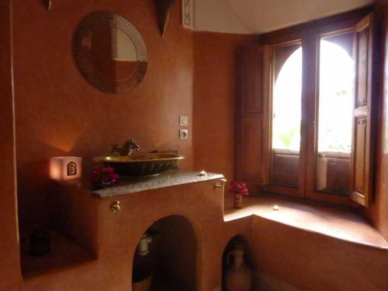 Riad Hadika Maria
