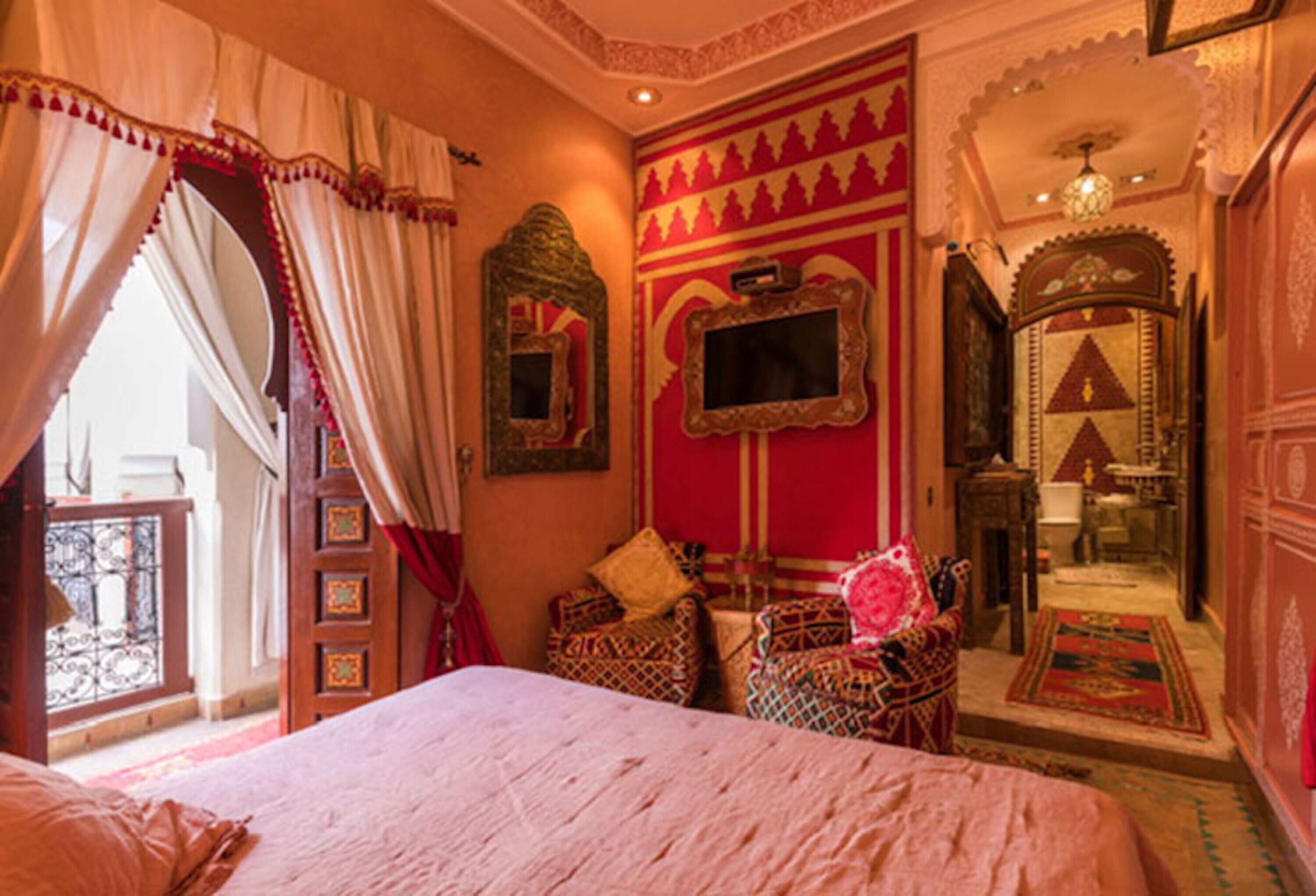 Riad Hikaya