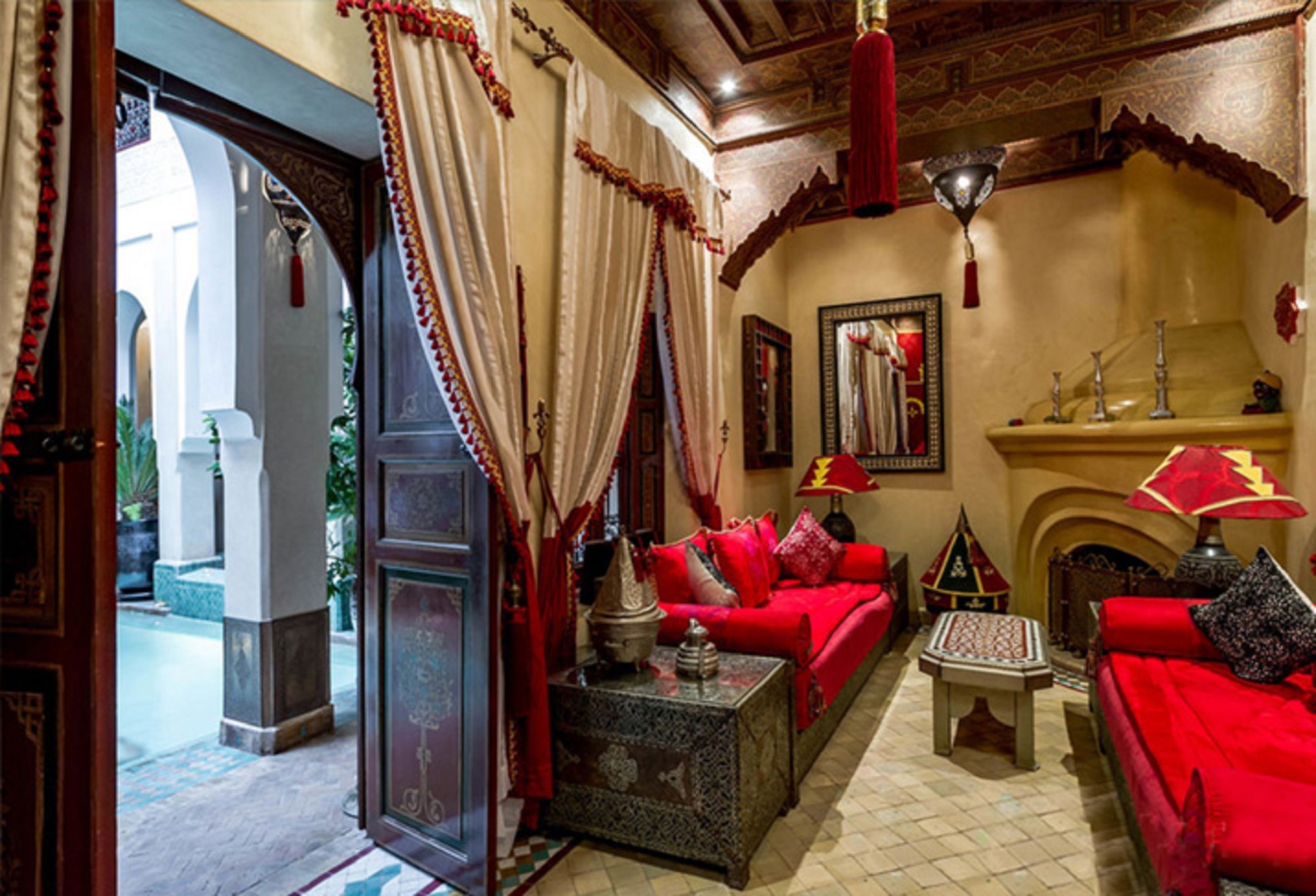 Riad Hikaya
