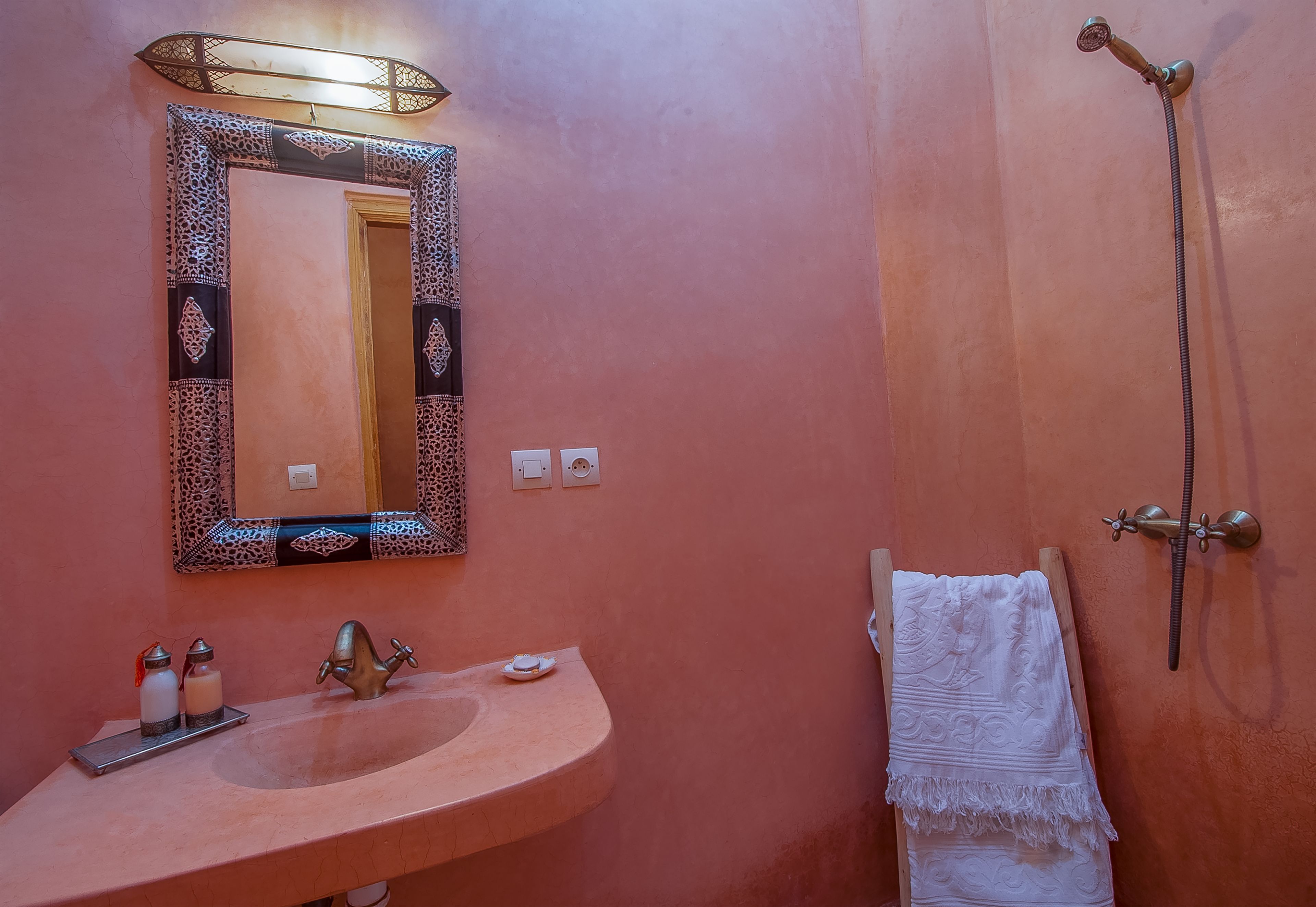 Riad Lakouas