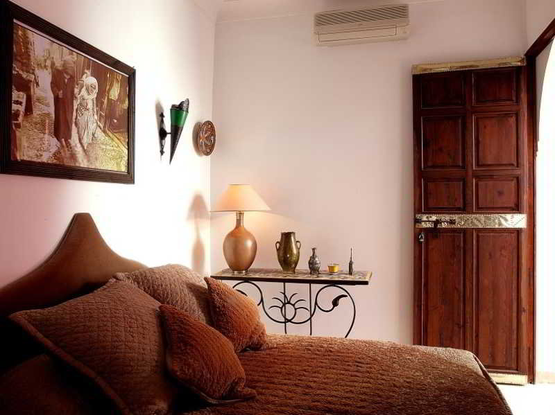 Riad Laora