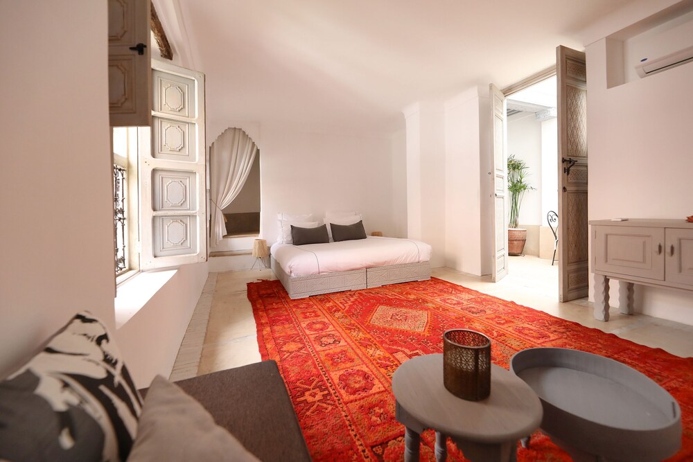 Riad Les Hirondelles Boutique Hotel