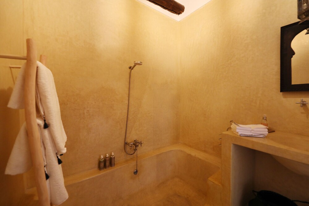 Riad Les Hirondelles Boutique Hotel