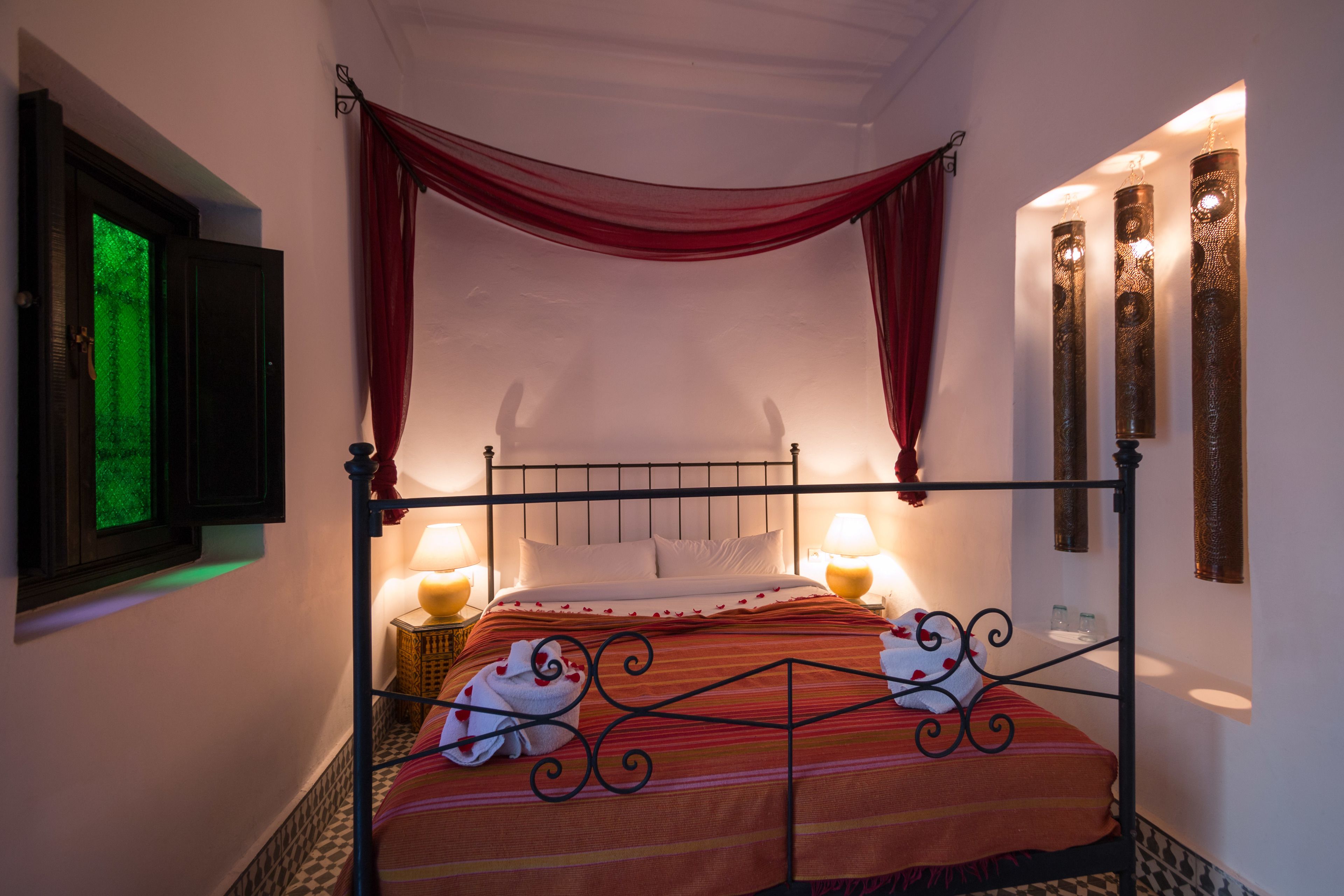 Riad Lhena