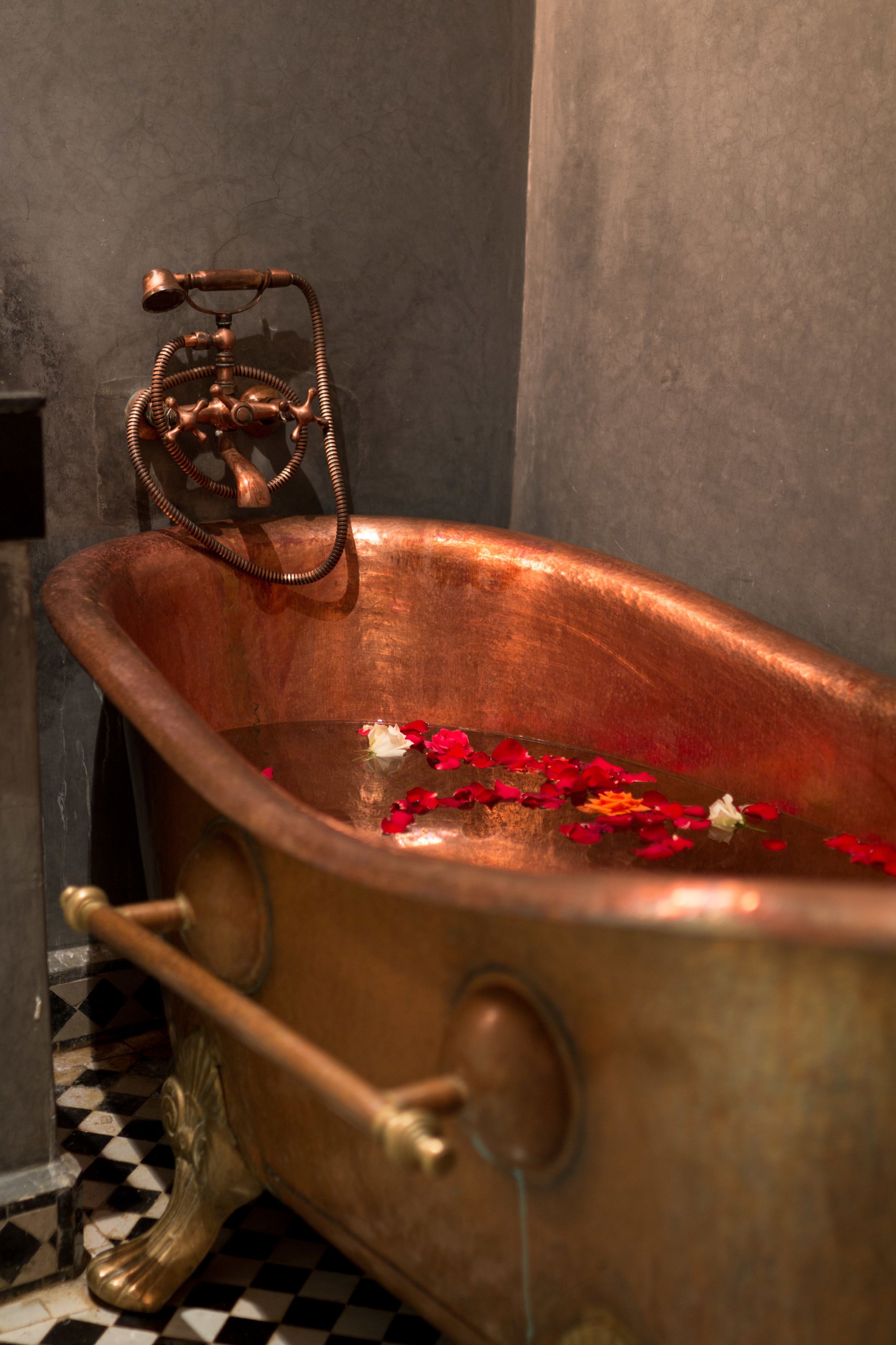 Riad Lhena
