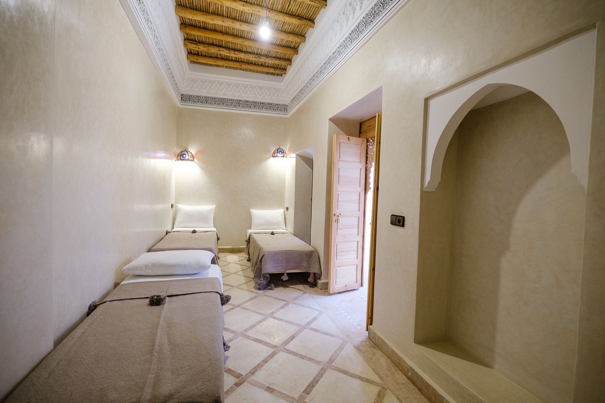 Riad Minami